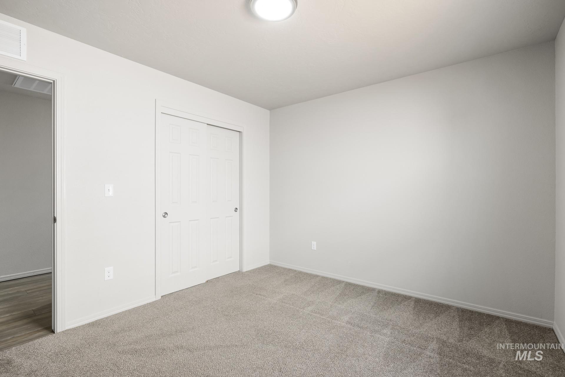 12850 Conner St Property Photo 35
