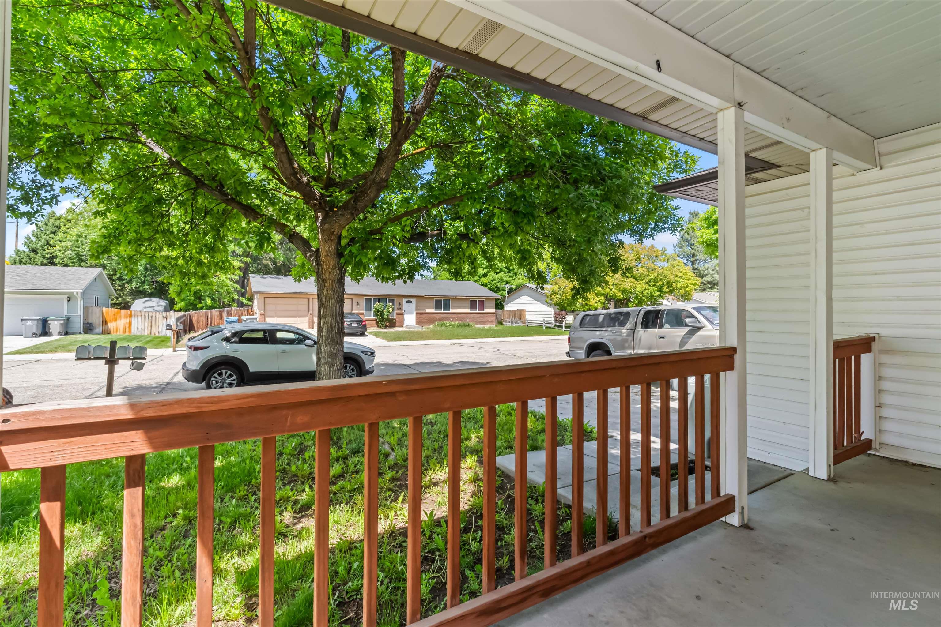12141 W Alfred St Property Photo 5
