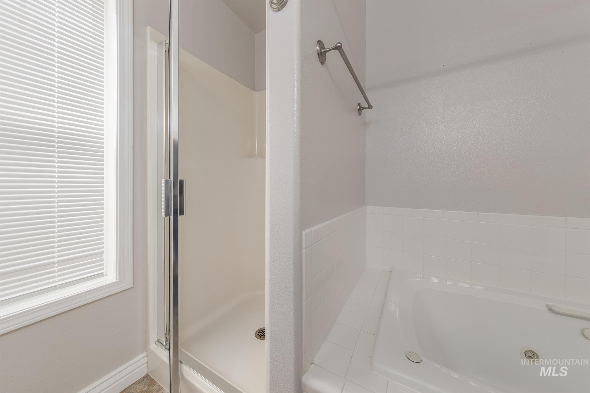 910 Jonathan Street Property Photo 24