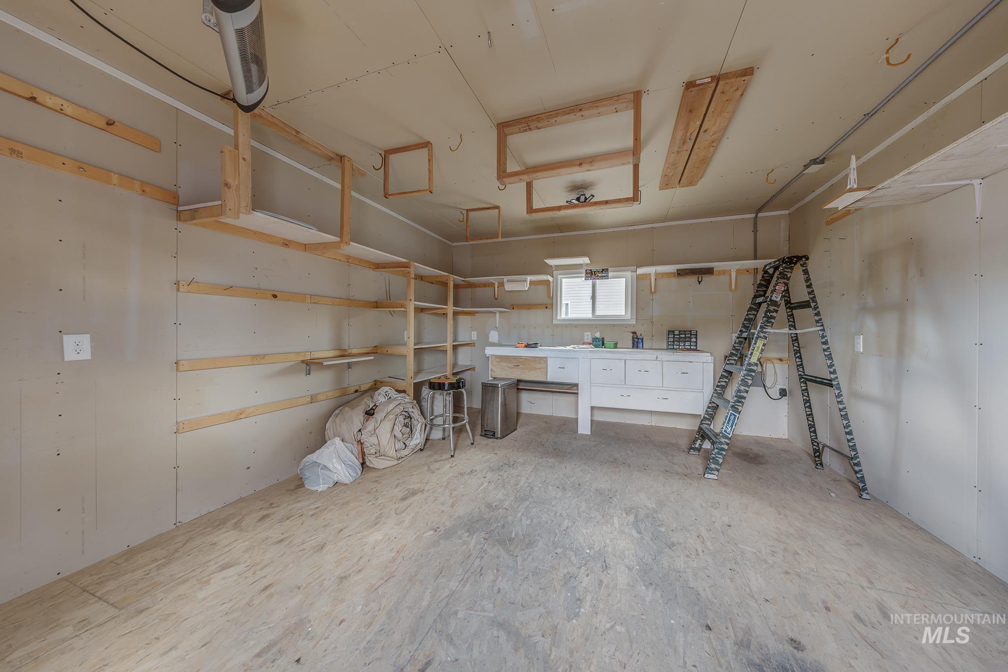 910 Jonathan Street Property Photo 30