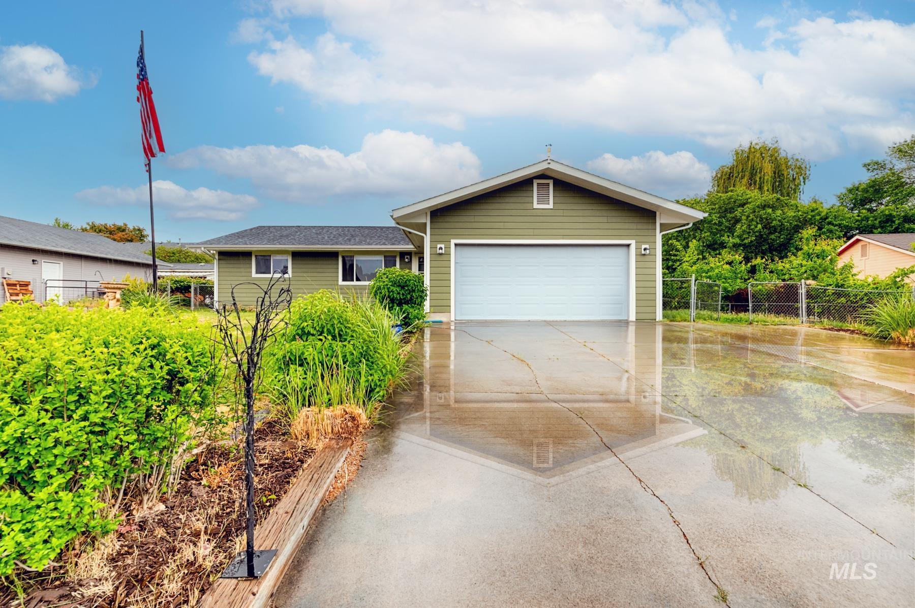 2110 Bonnie Dr. Property Photo 1