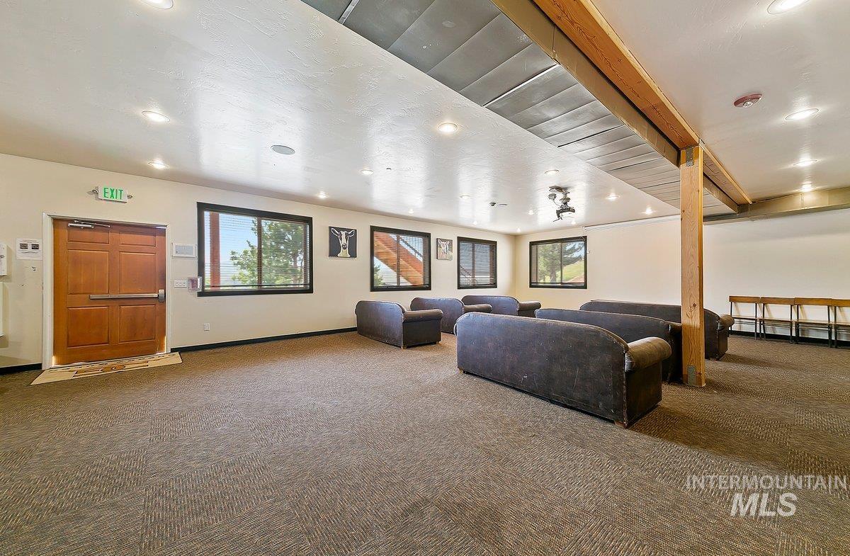 5001 Cherry Gulch Lane Property Photo 8