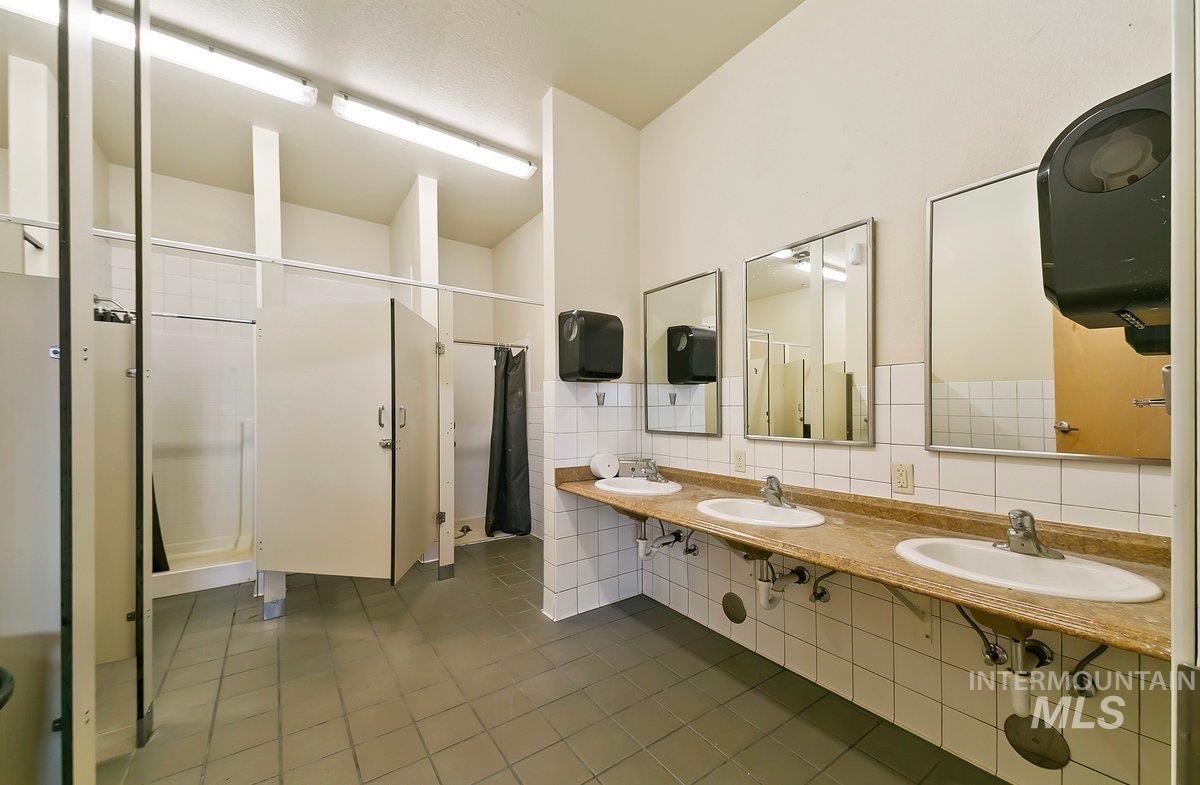 5001 Cherry Gulch Lane Property Photo 14
