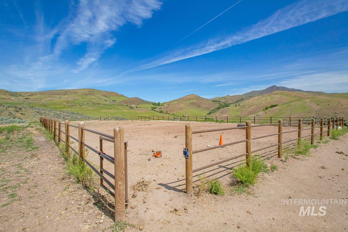 5001 Cherry Gulch Lane Property Photo 33