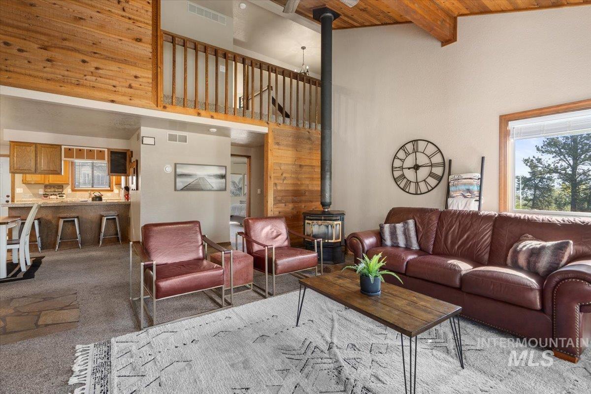 502 Lake Cascade Parkway Property Photo 3