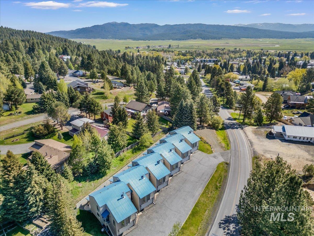 502 Lake Cascade Parkway Property Photo 5