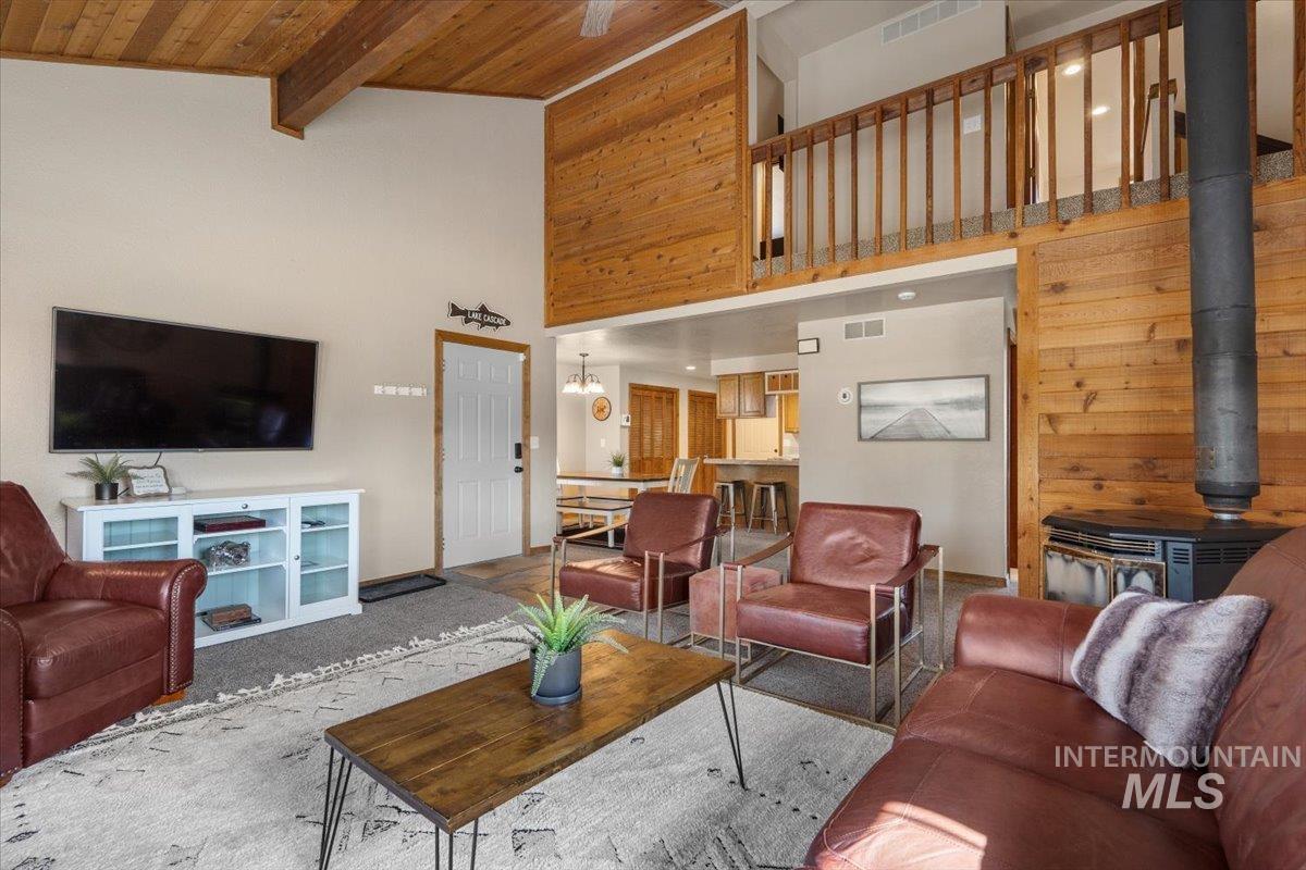502 Lake Cascade Parkway Property Photo 9