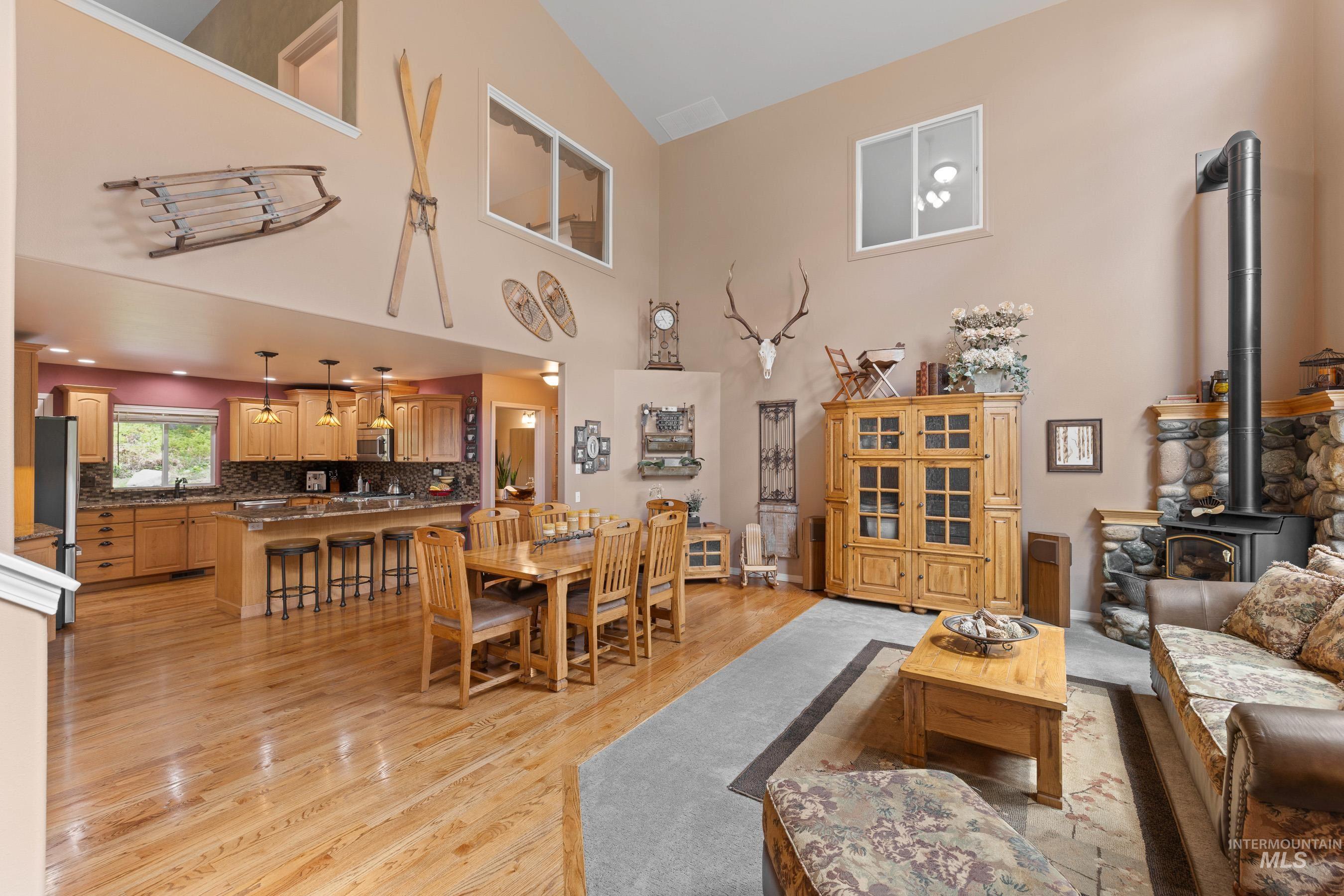 1611 Woodhaven Lane Property Photo 10