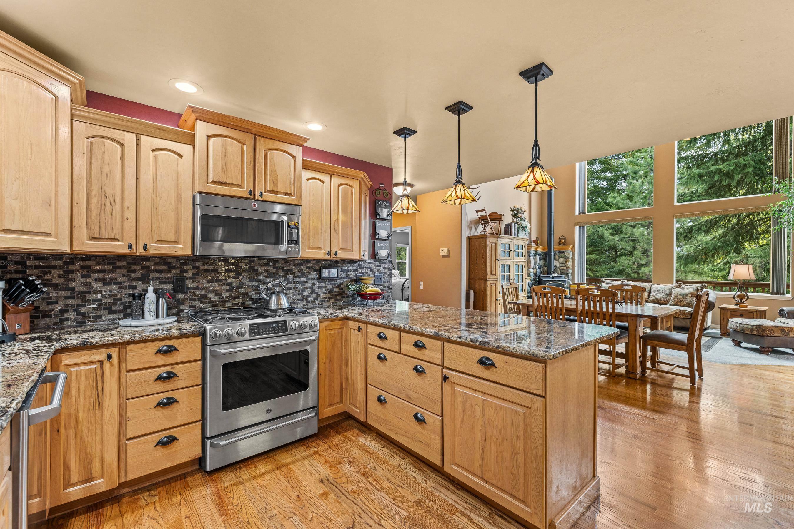 1611 Woodhaven Lane Property Photo 16