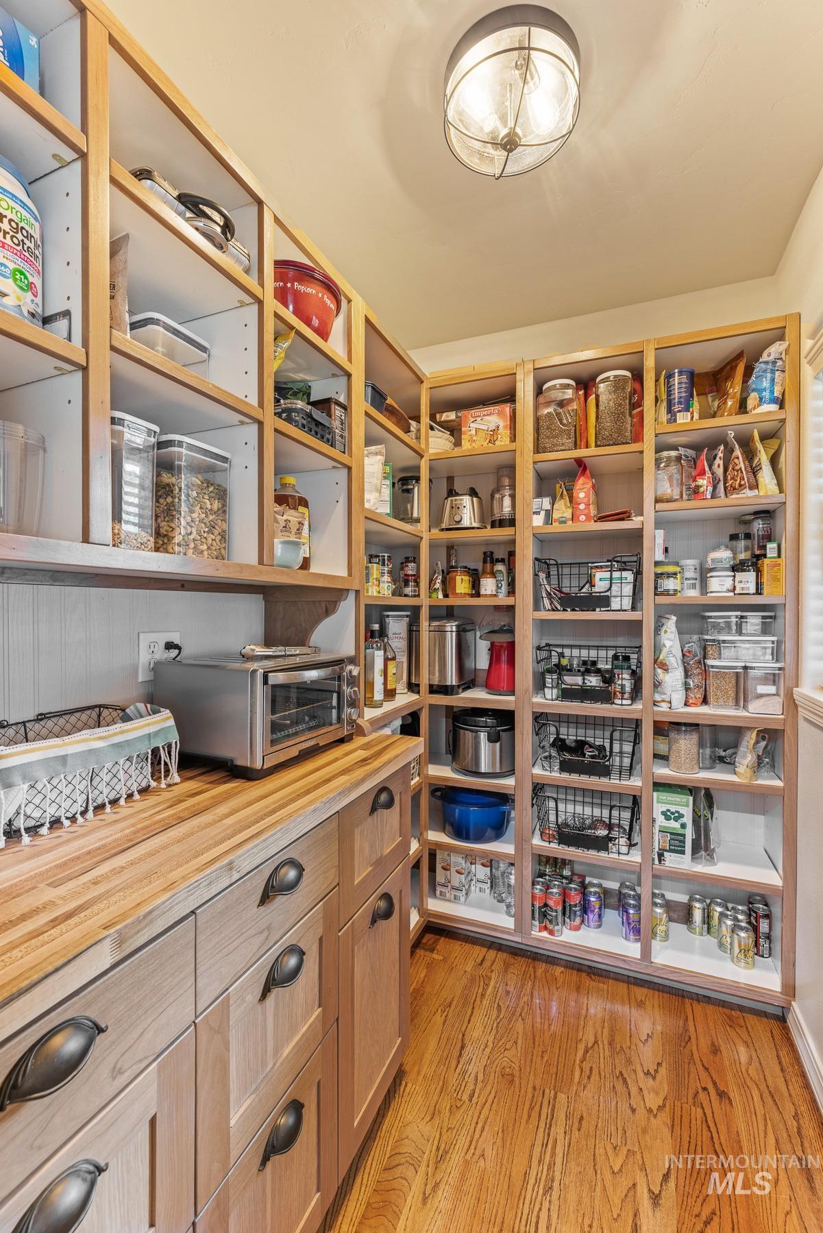 1611 Woodhaven Lane Property Photo 18