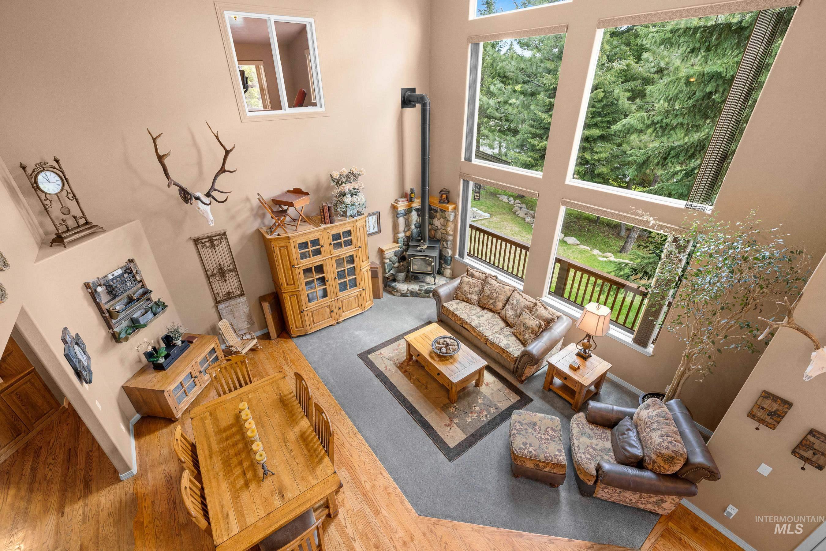 1611 Woodhaven Lane Property Photo 20