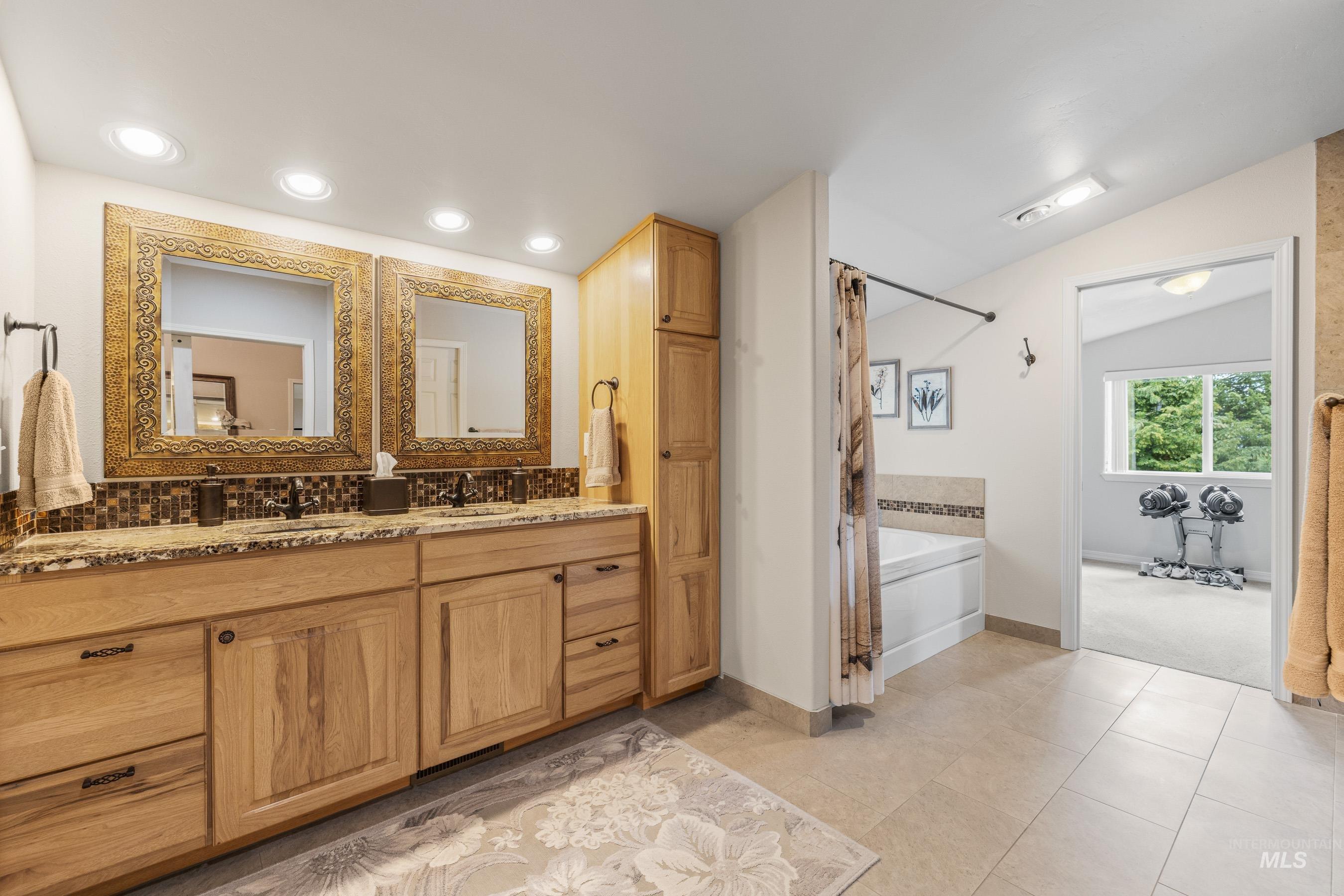 1611 Woodhaven Lane Property Photo 27