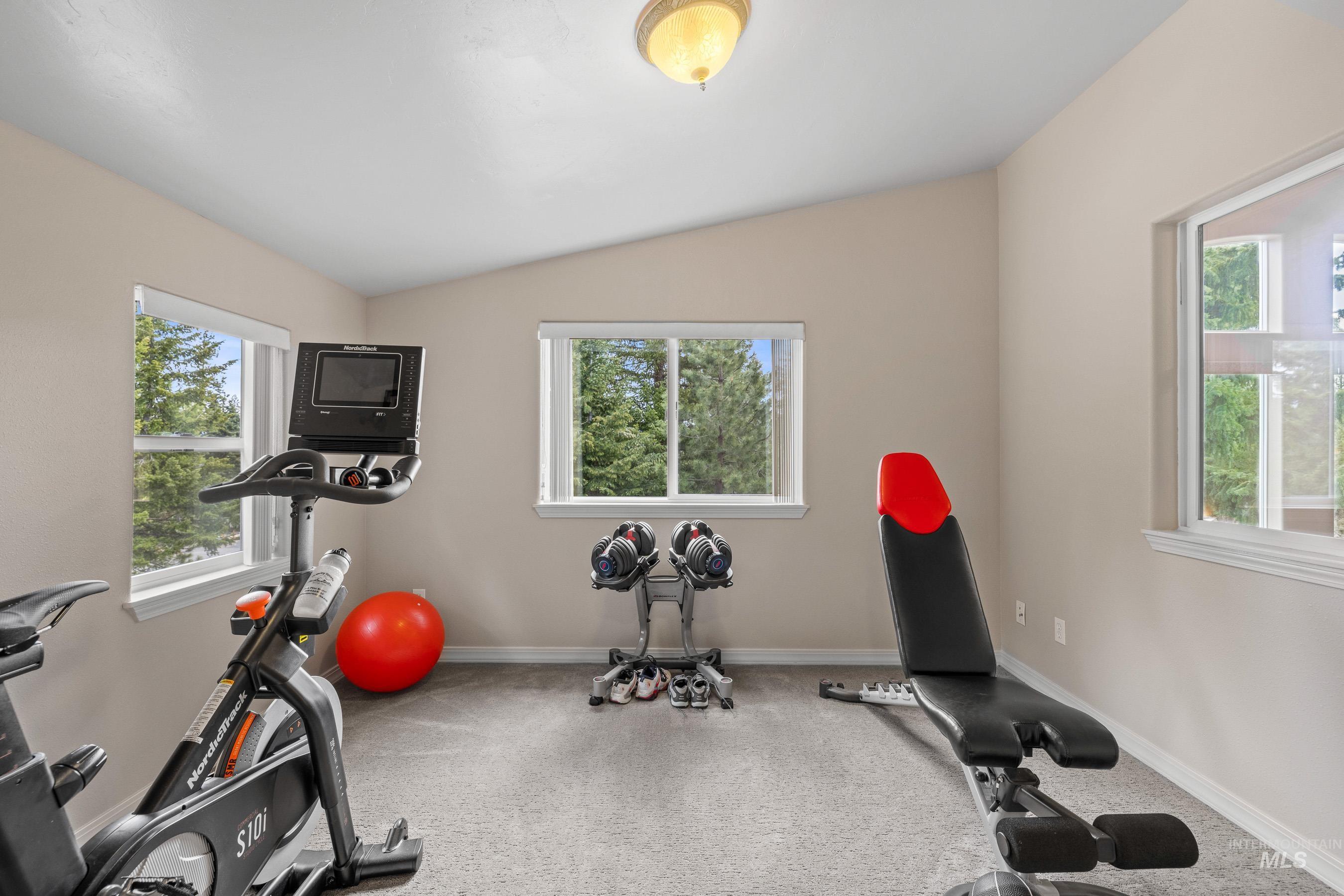 1611 Woodhaven Lane Property Photo 28