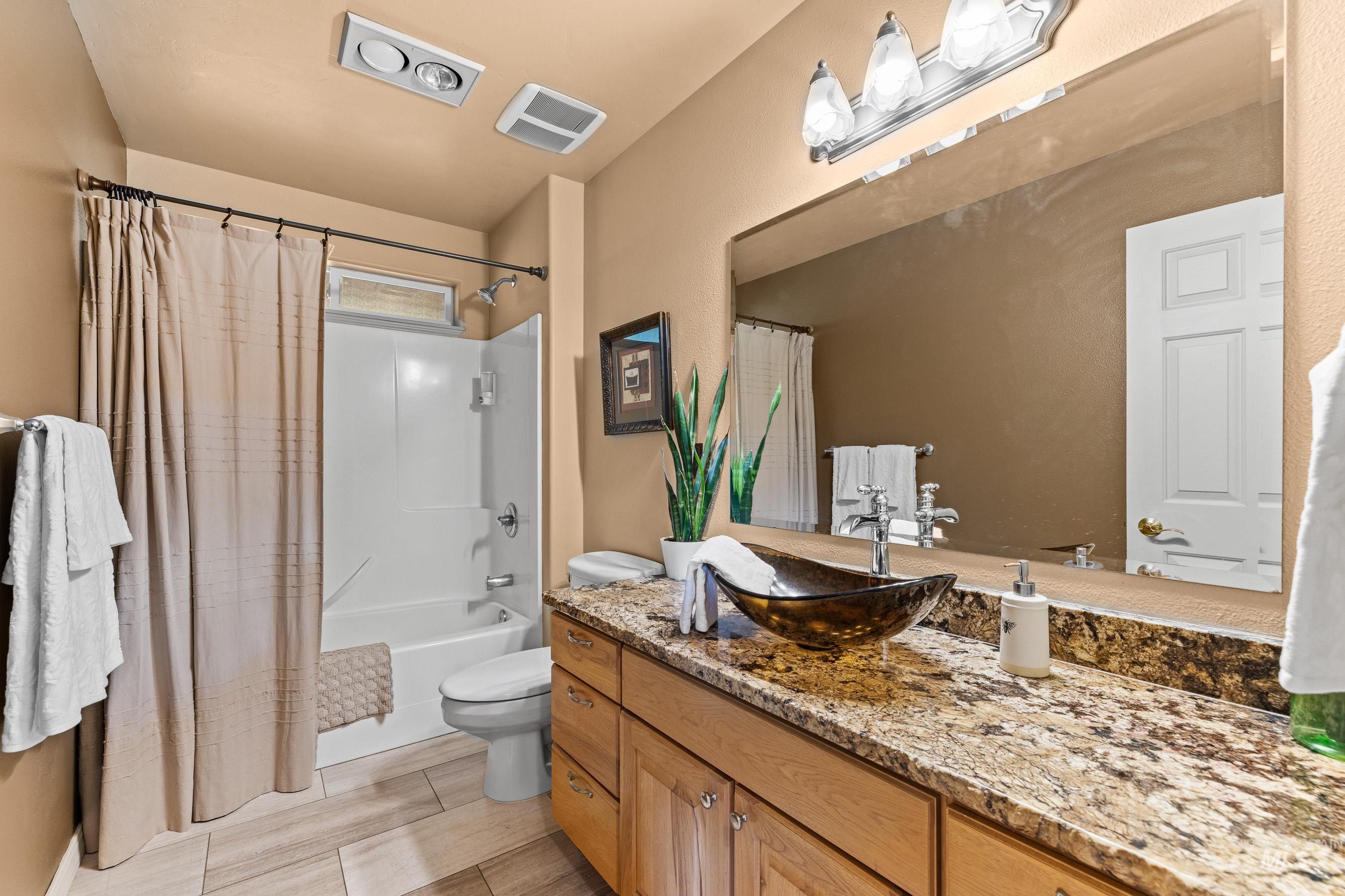 1611 Woodhaven Lane Property Photo 31