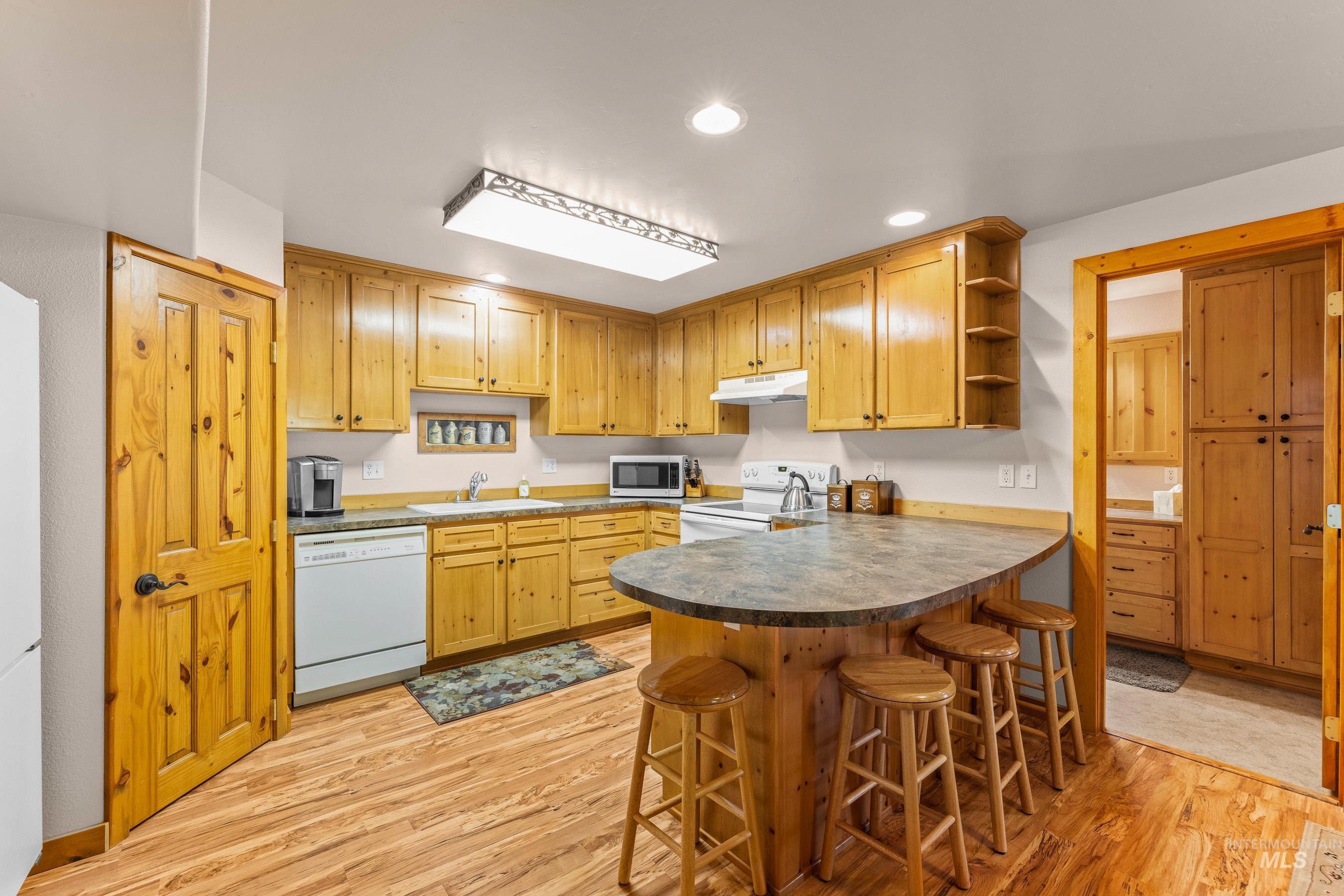 1611 Woodhaven Lane Property Photo 35