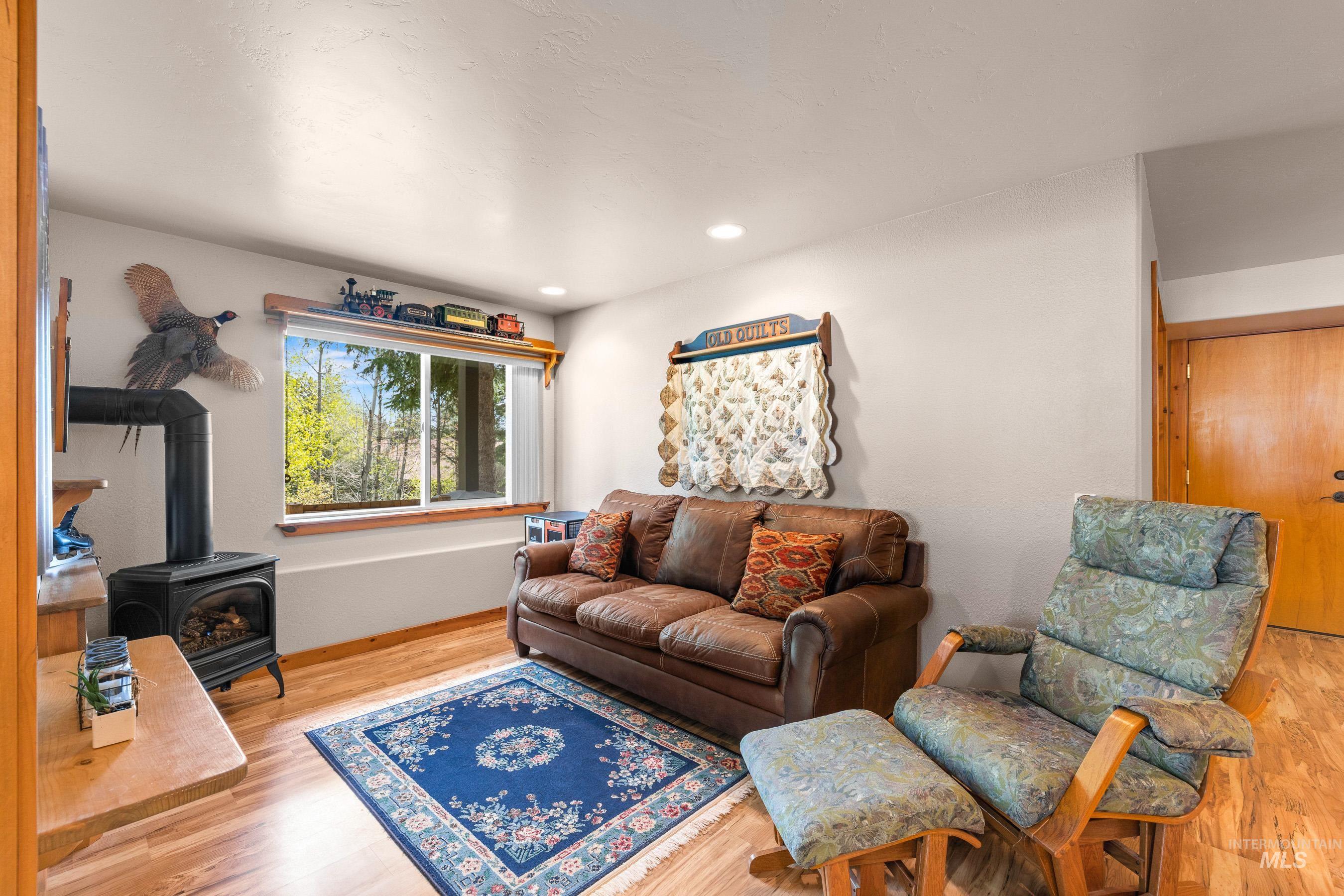 1611 Woodhaven Lane Property Photo 40