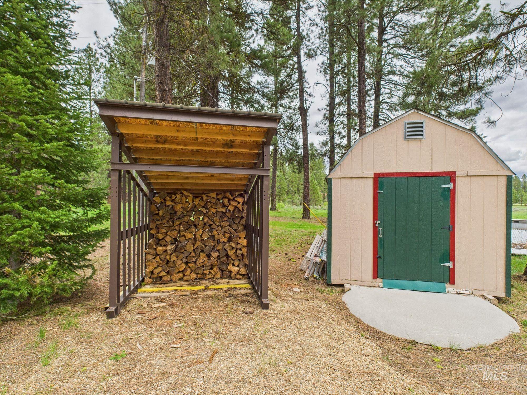 19 Hack Ln Property Photo 13