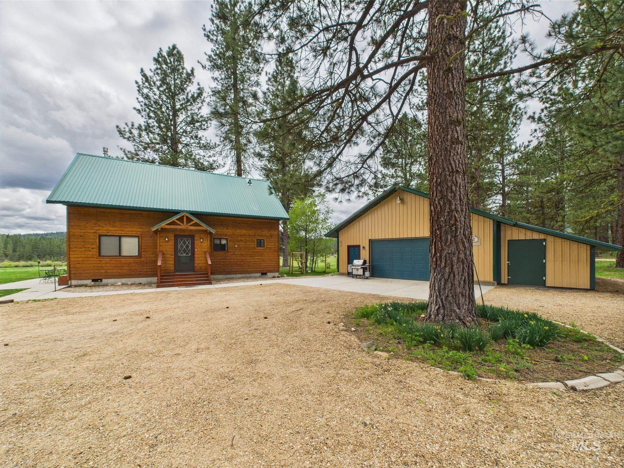 19 Hack Ln Property Photo 14