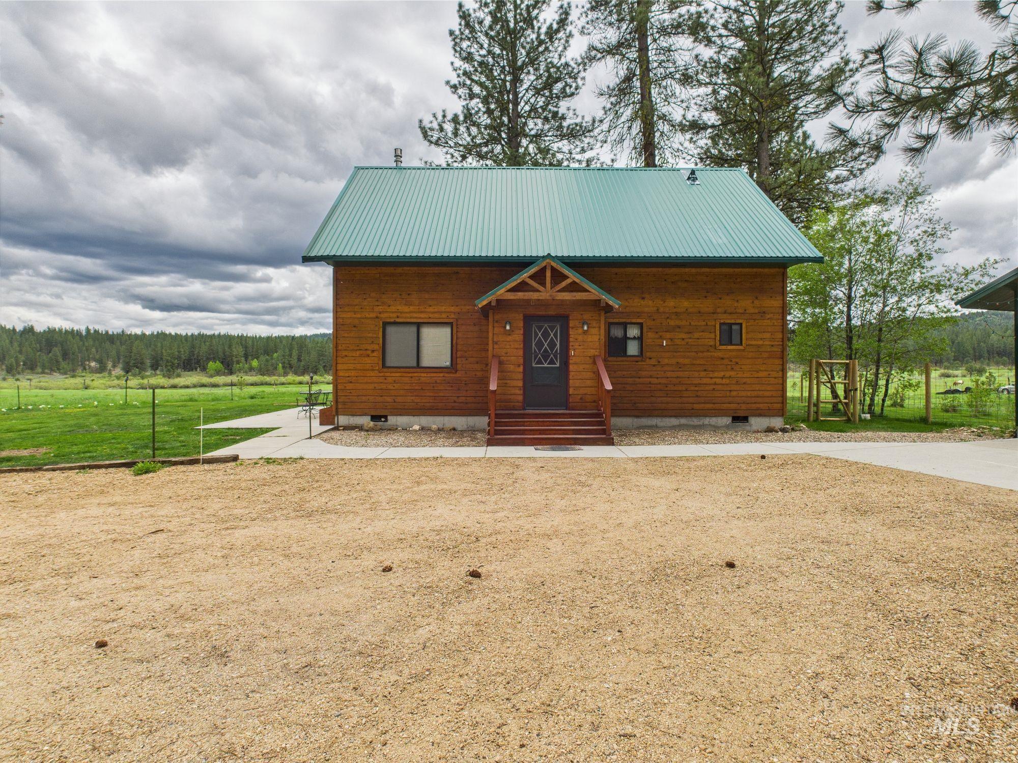 19 Hack Ln Property Photo 15