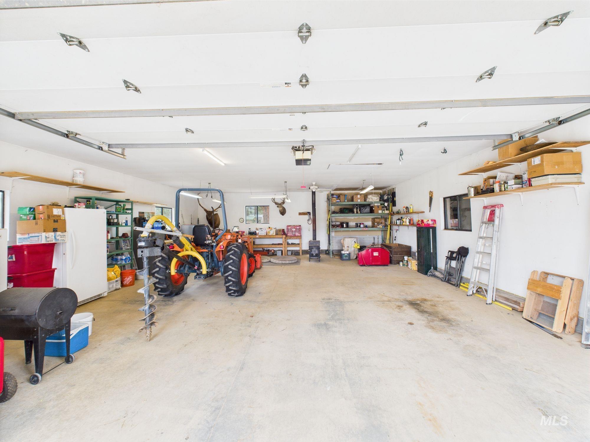 19 Hack Ln Property Photo 17