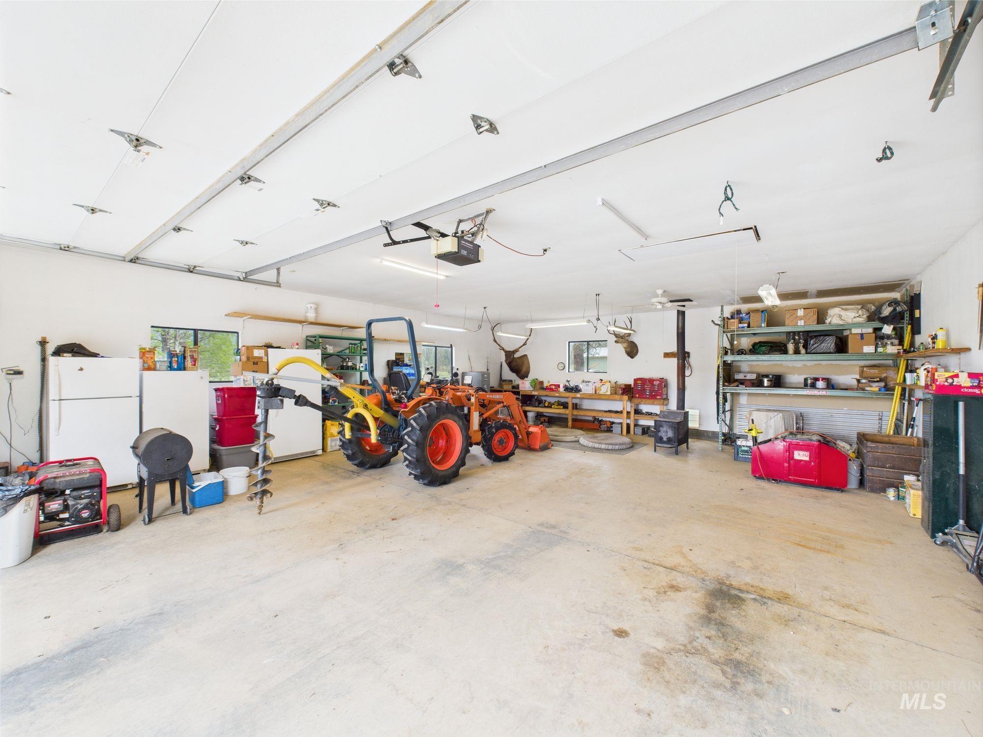 19 Hack Ln Property Photo 18