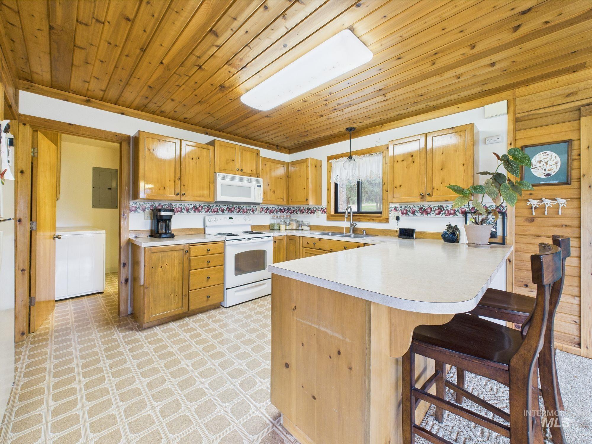19 Hack Ln Property Photo 26