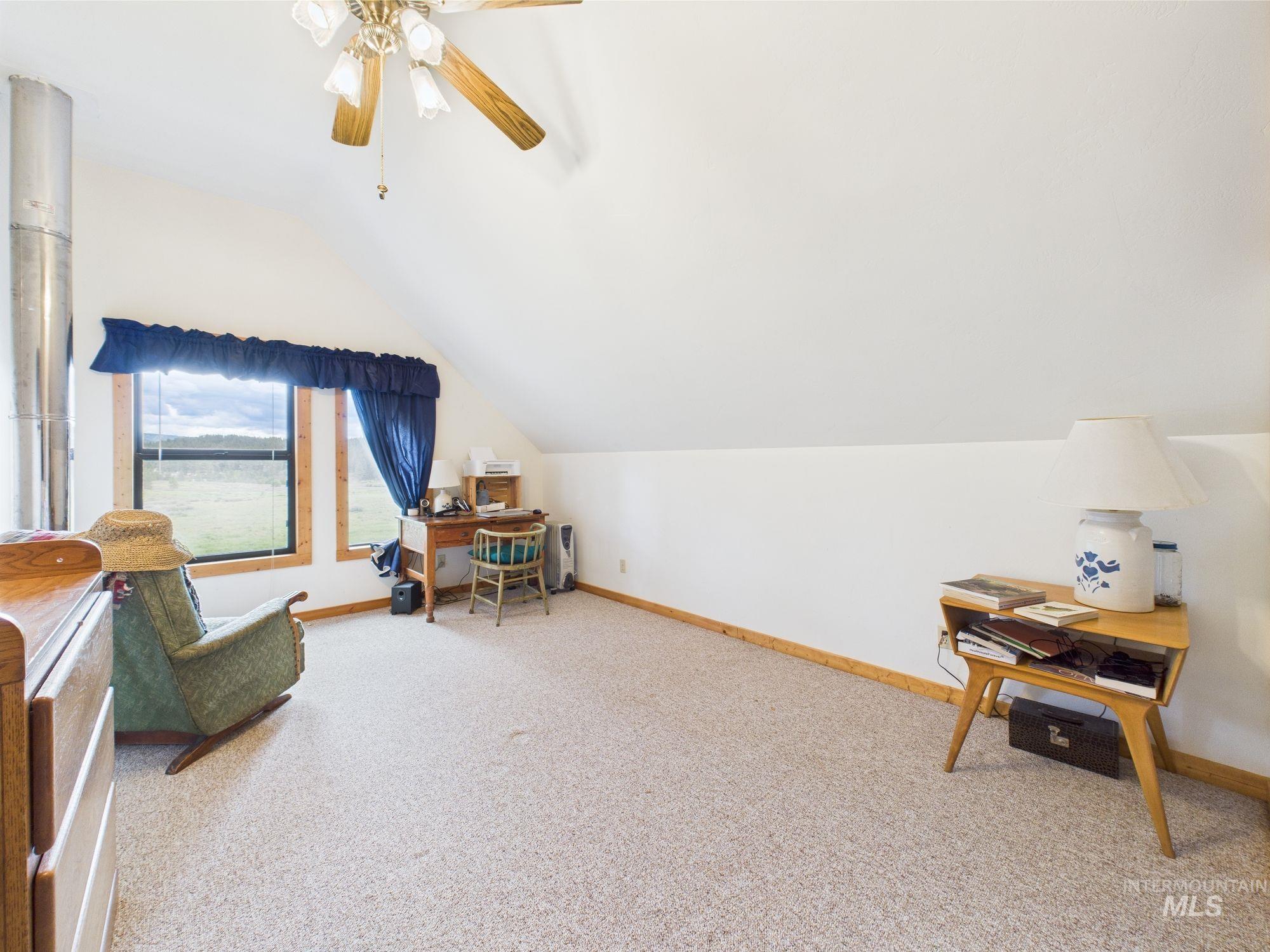 19 Hack Ln Property Photo 31