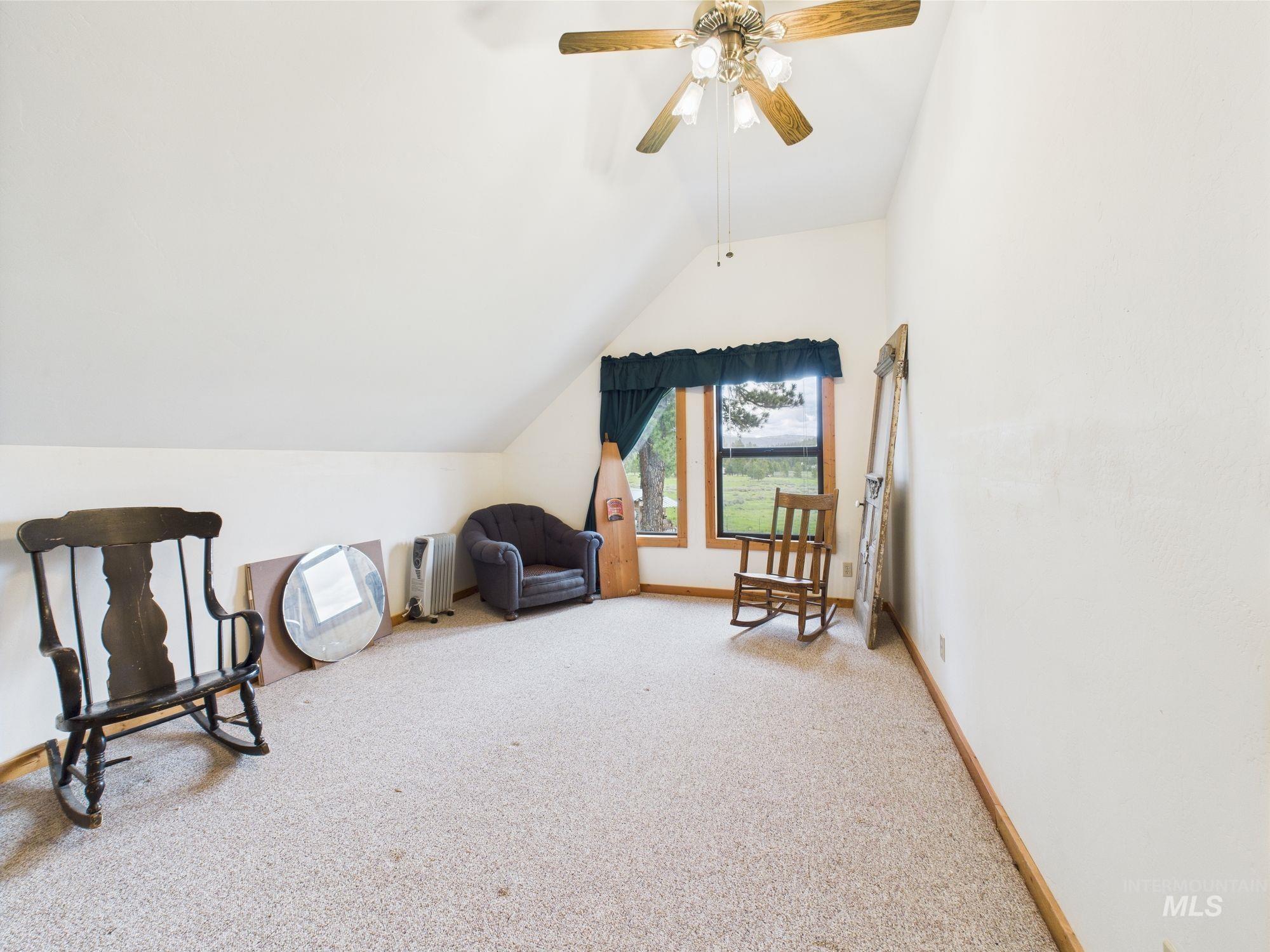 19 Hack Ln Property Photo 32
