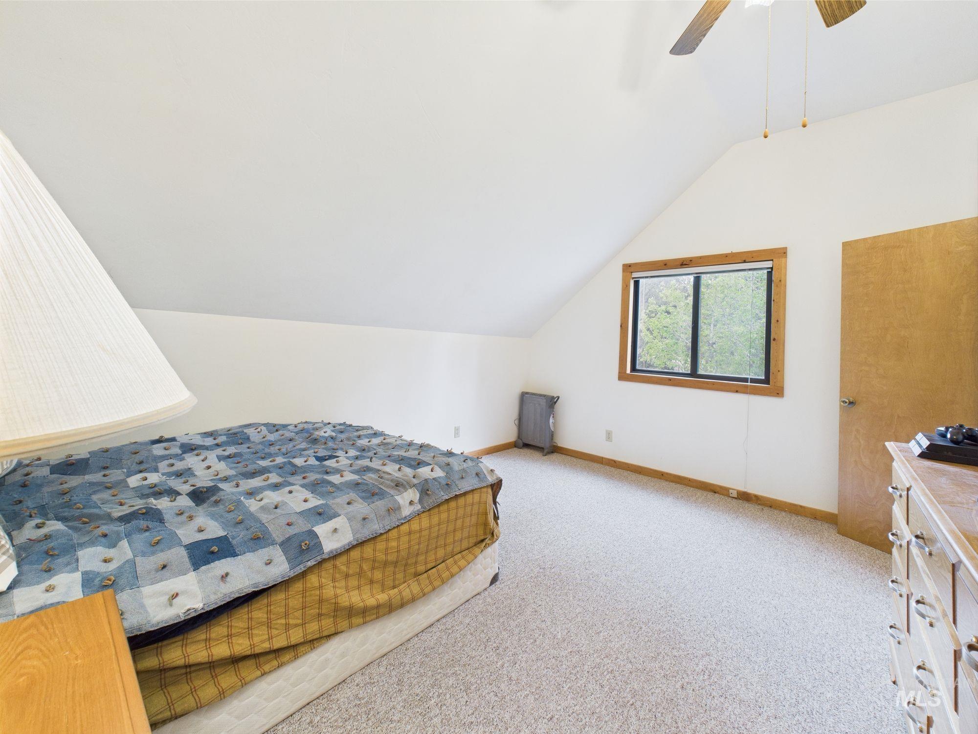 19 Hack Ln Property Photo 35