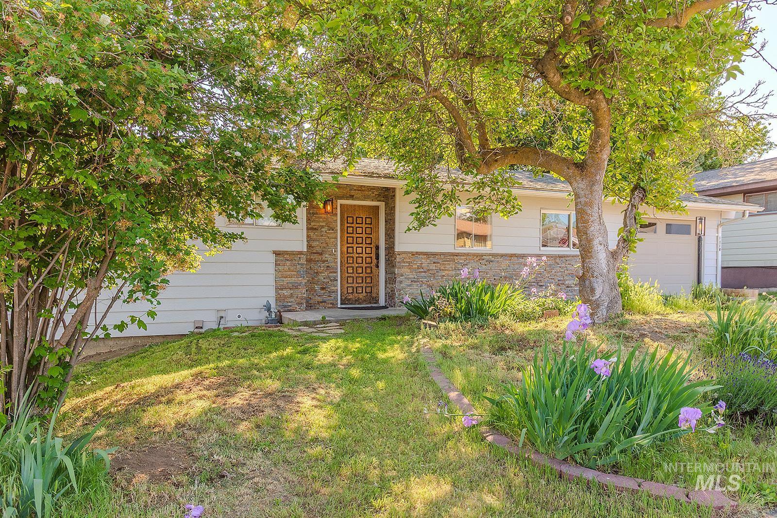 1015 24th Street Property Photo 1
