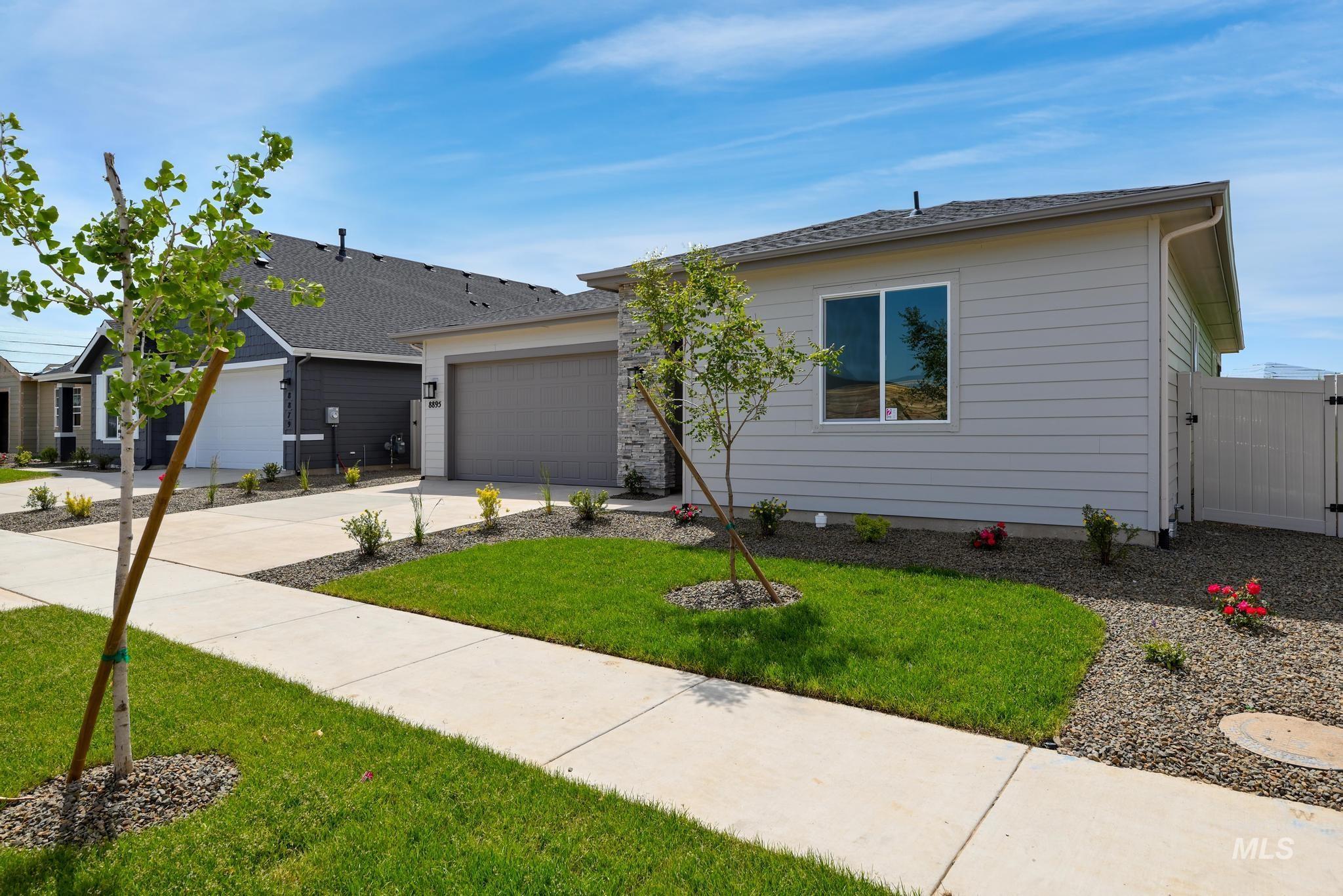 8895 W Moon River Dr Property Photo 3