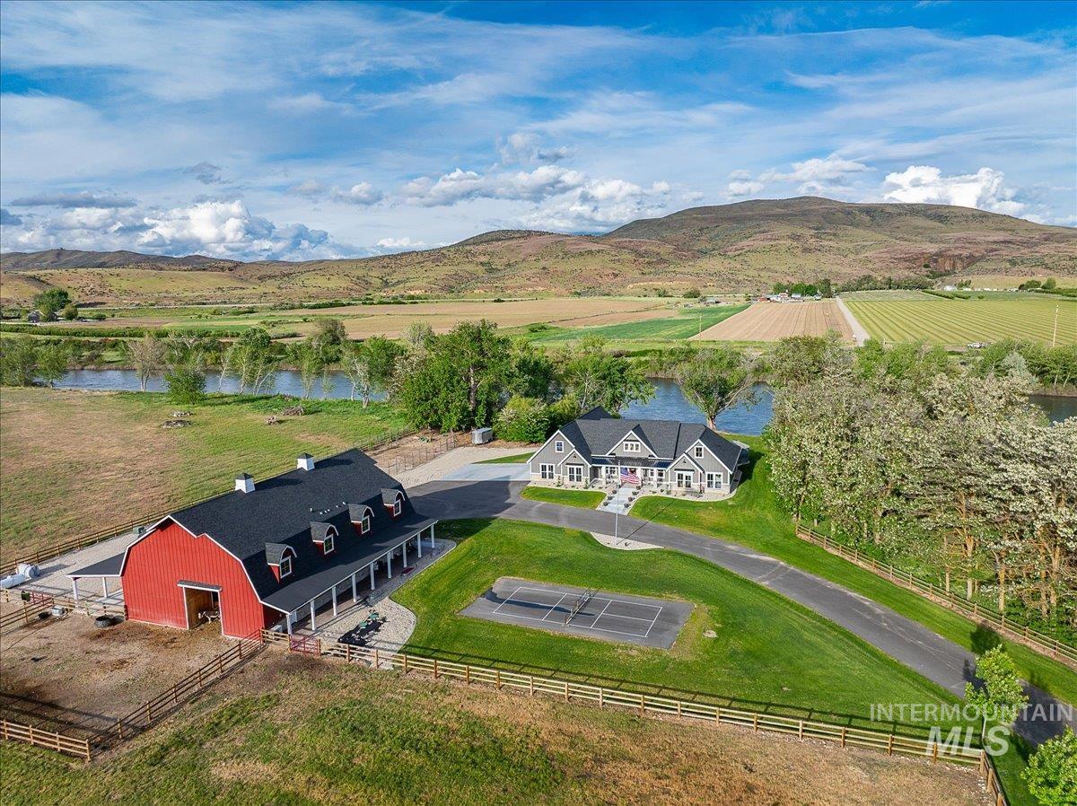 3800 Birch Lane Property Photo 2