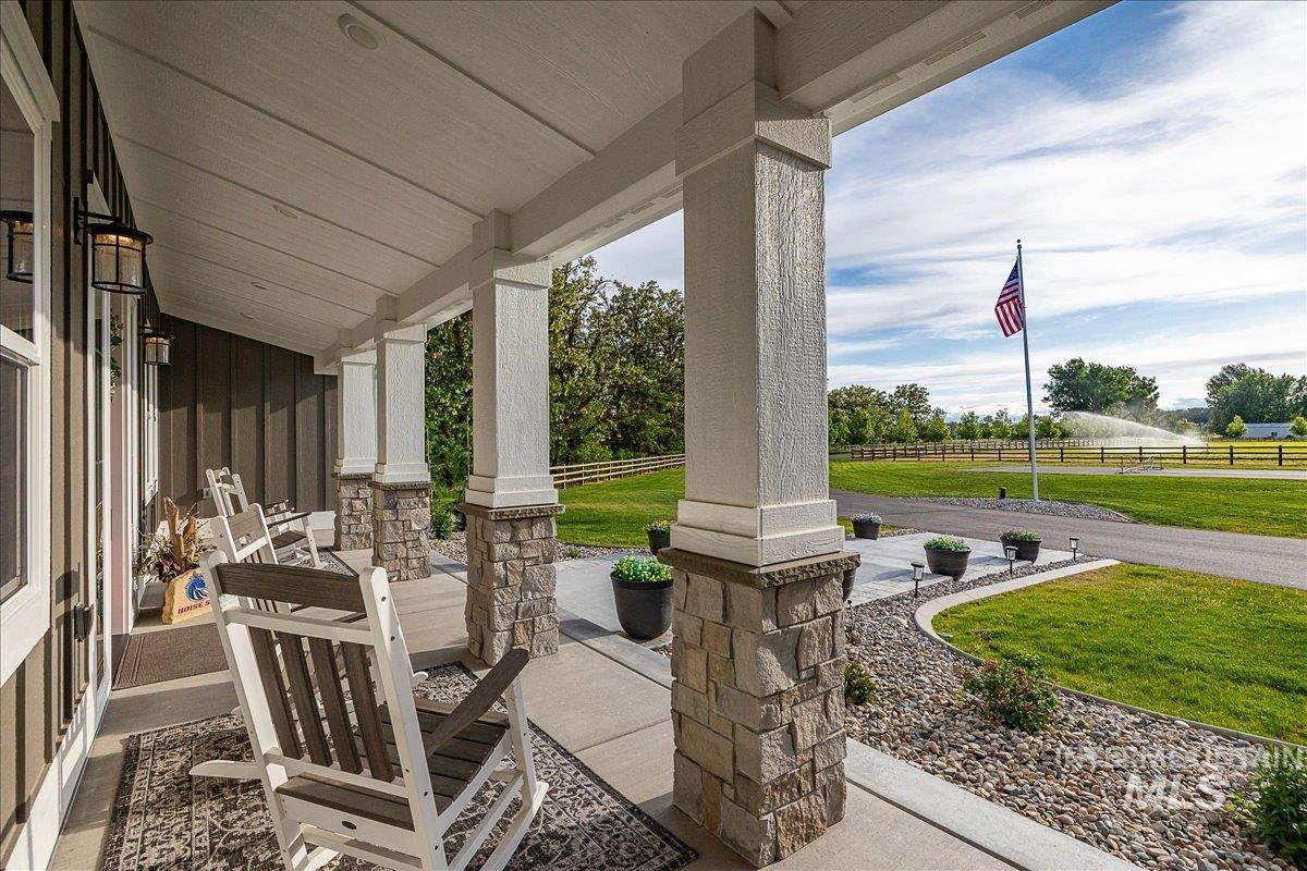 3800 Birch Lane Property Photo 6