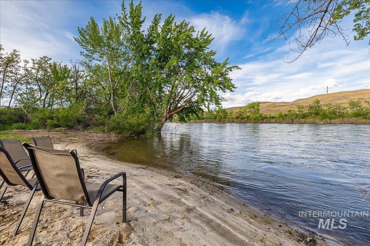 3800 Birch Lane Property Photo 11