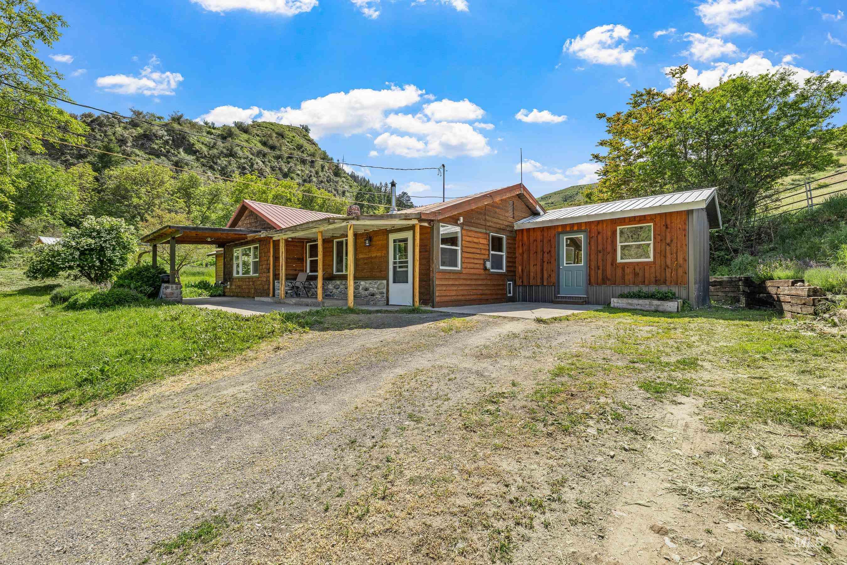 255 Seven U Ranch Road Property Photo 1