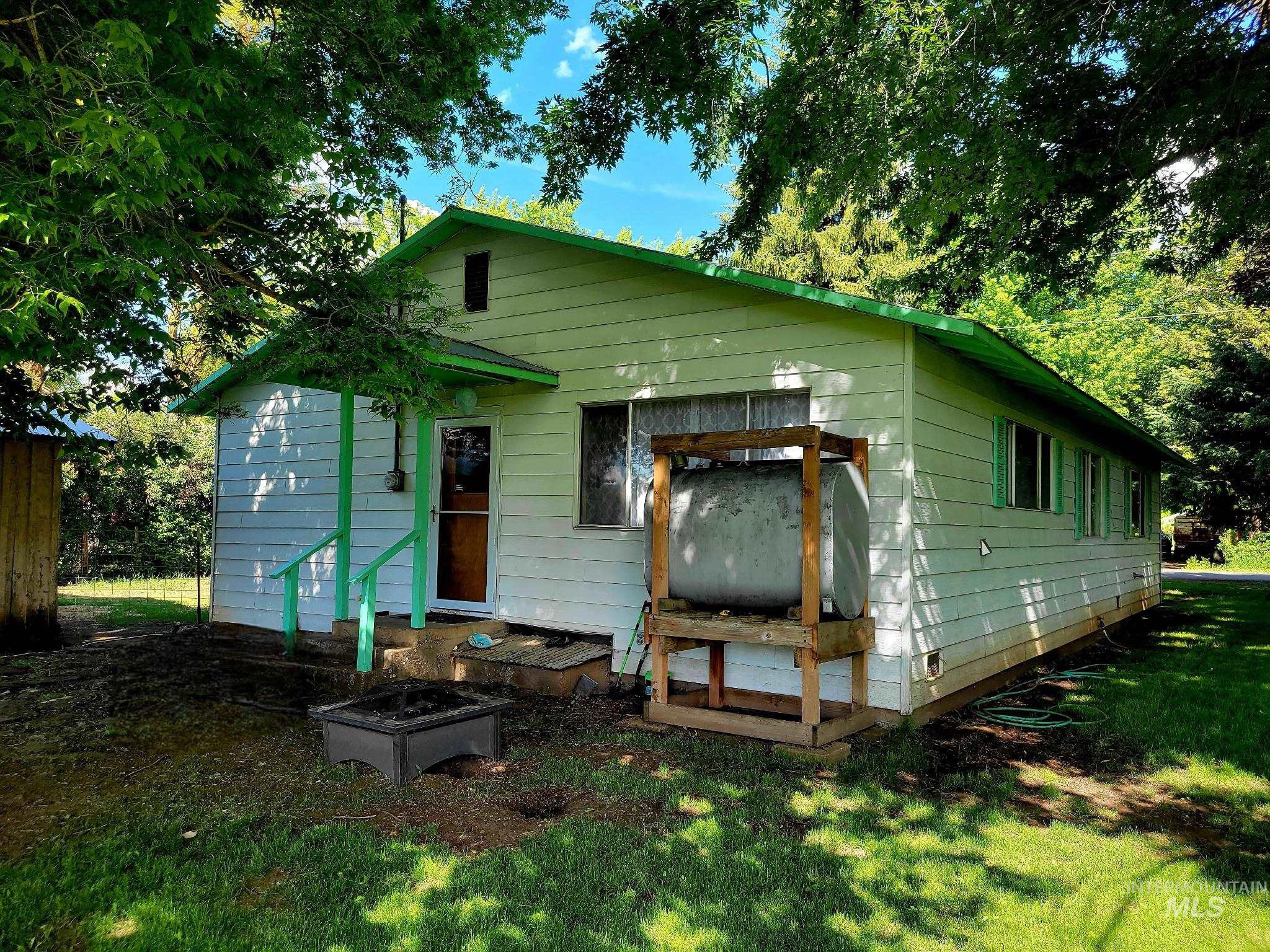102 N Hornet Creek Rd Property Photo 45
