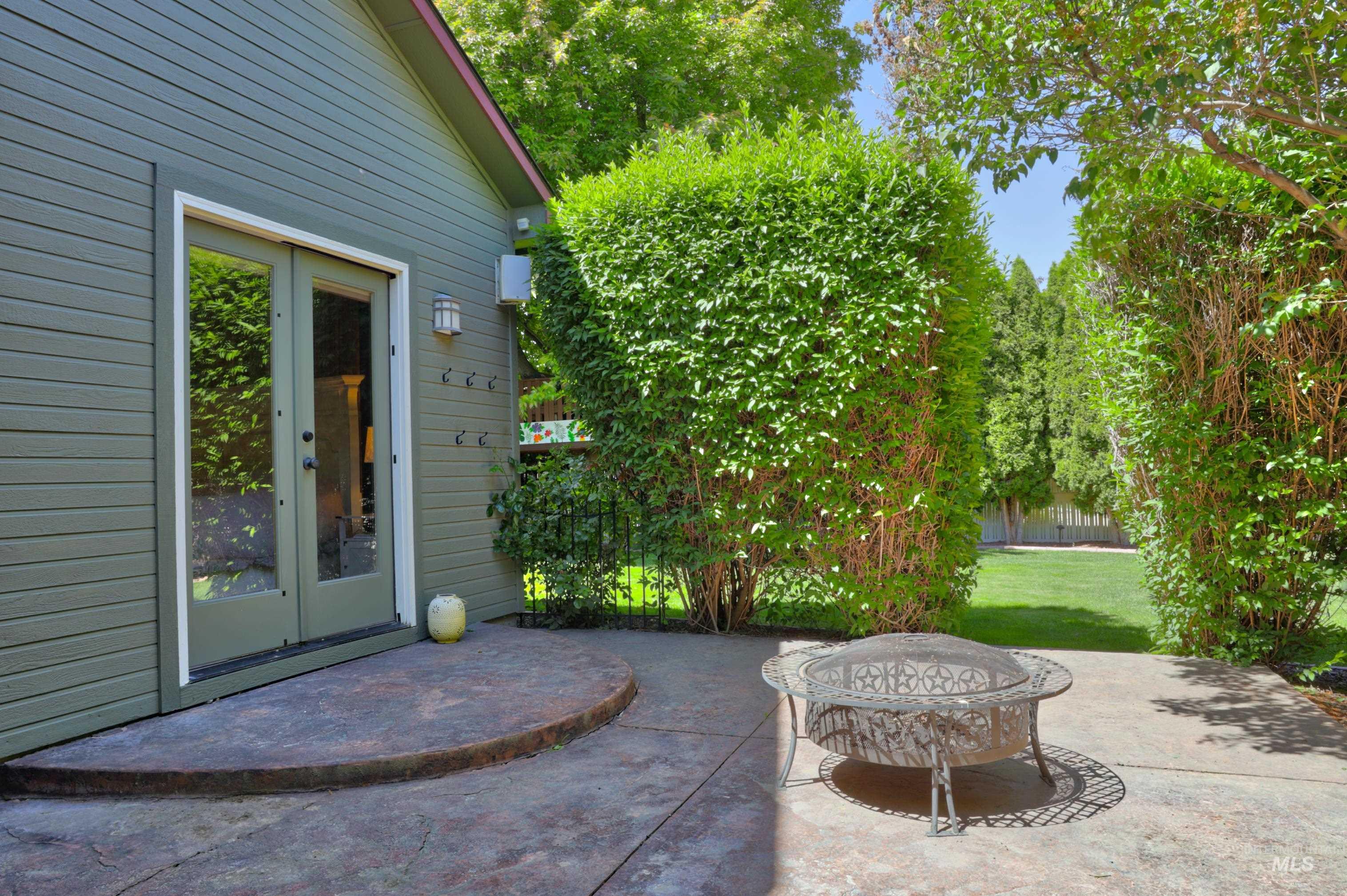 4497 N Montelino Ave Property Photo 23