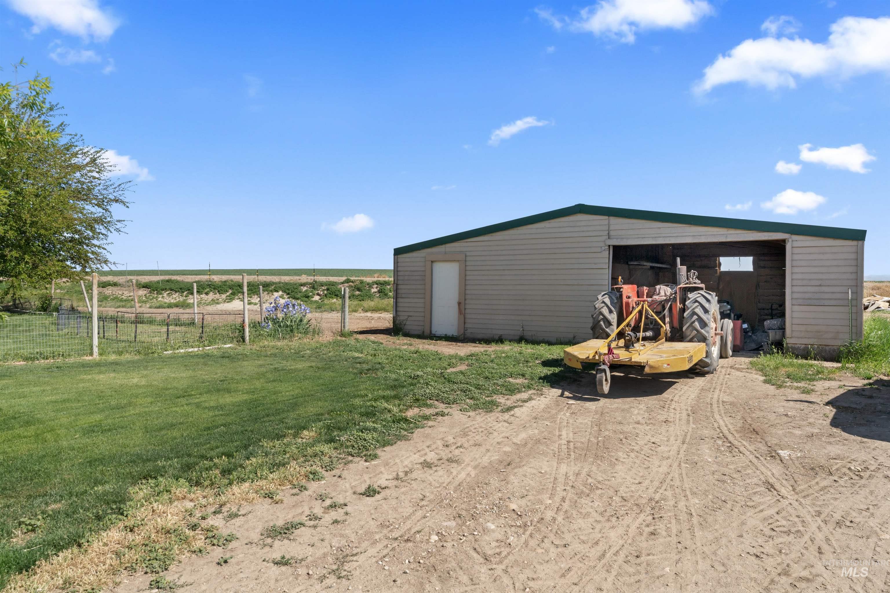 24677 Hwy 19 Property Photo 15