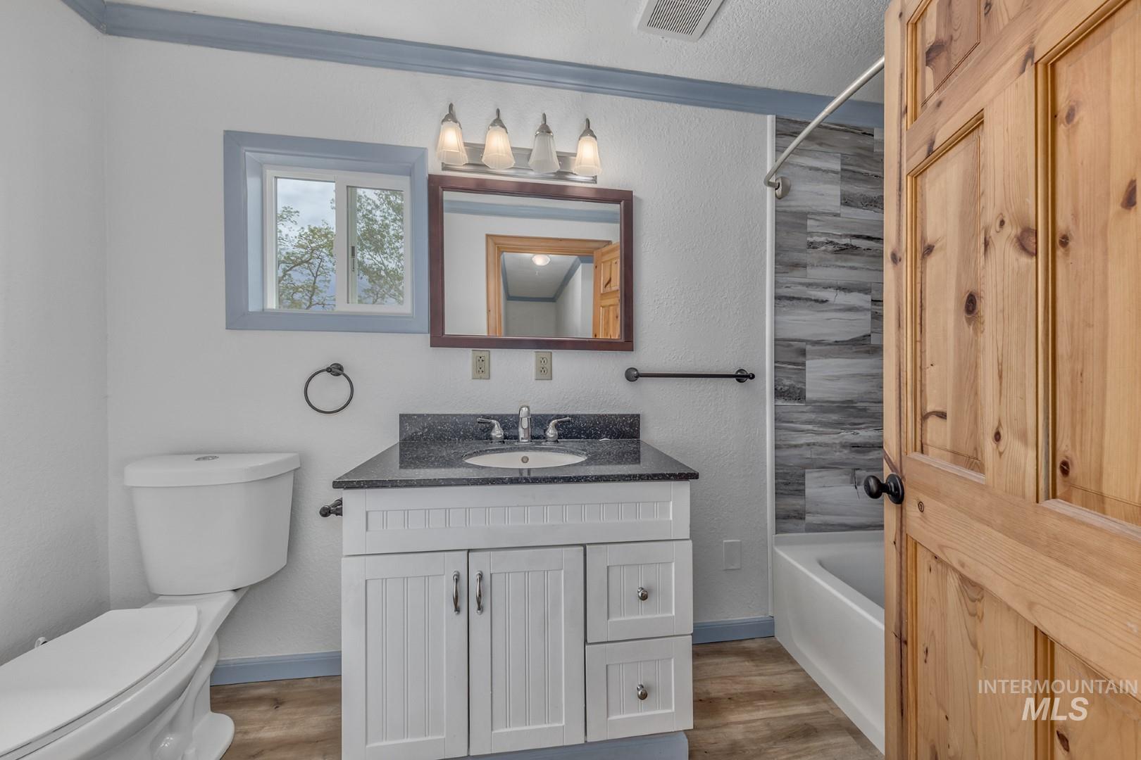 2445 Orchard Rd Property Photo 27
