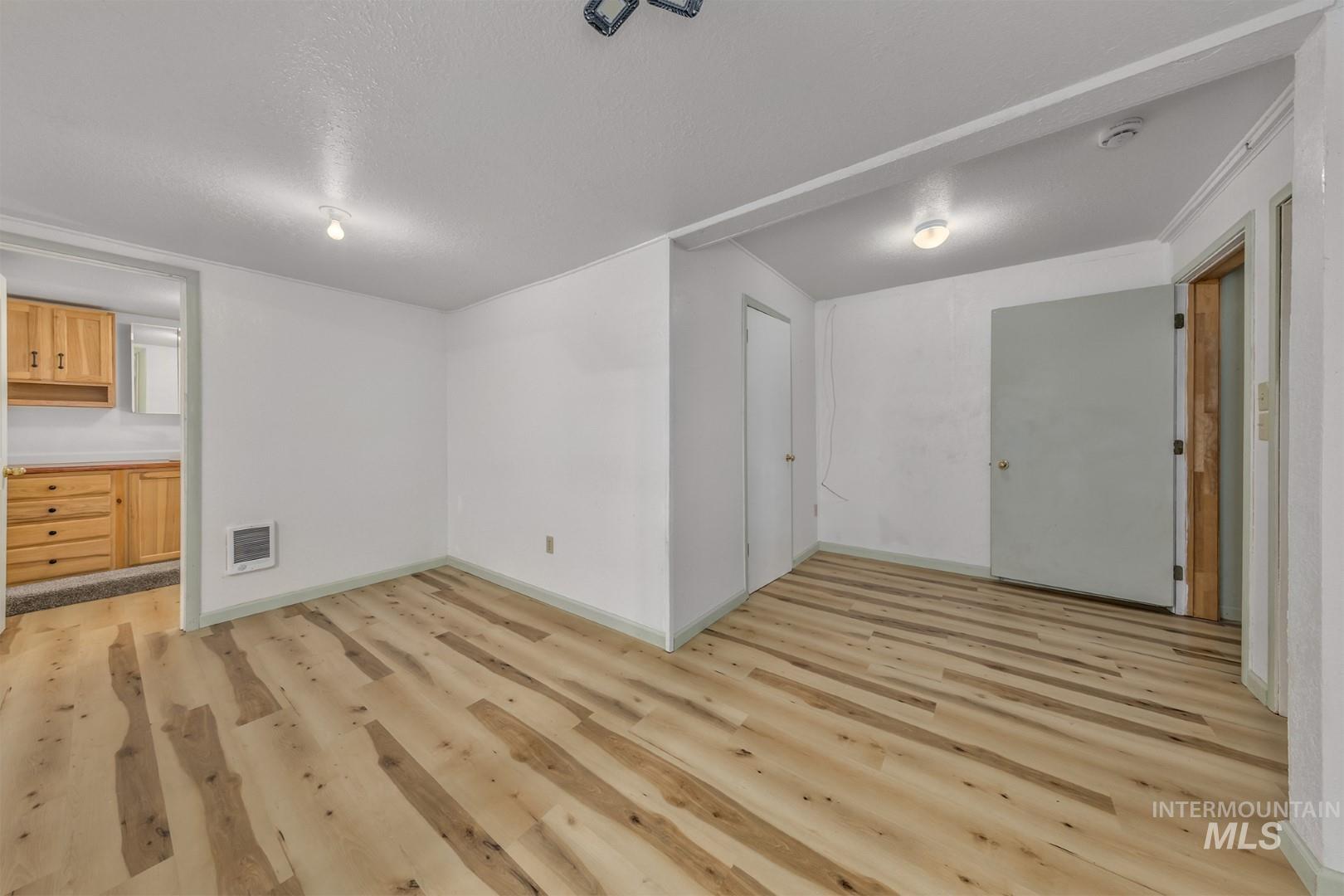 2445 Orchard Rd Property Photo 30