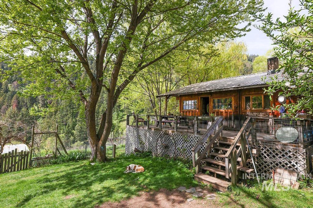 559 Kessler Creek Rd Property Photo 5