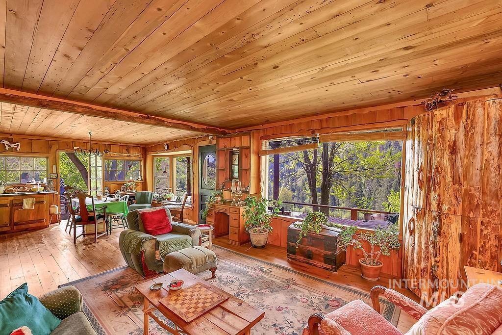 559 Kessler Creek Rd Property Photo 13