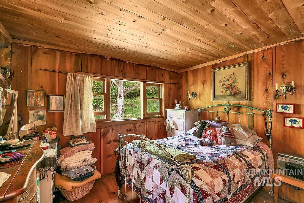 559 Kessler Creek Rd Property Photo 15