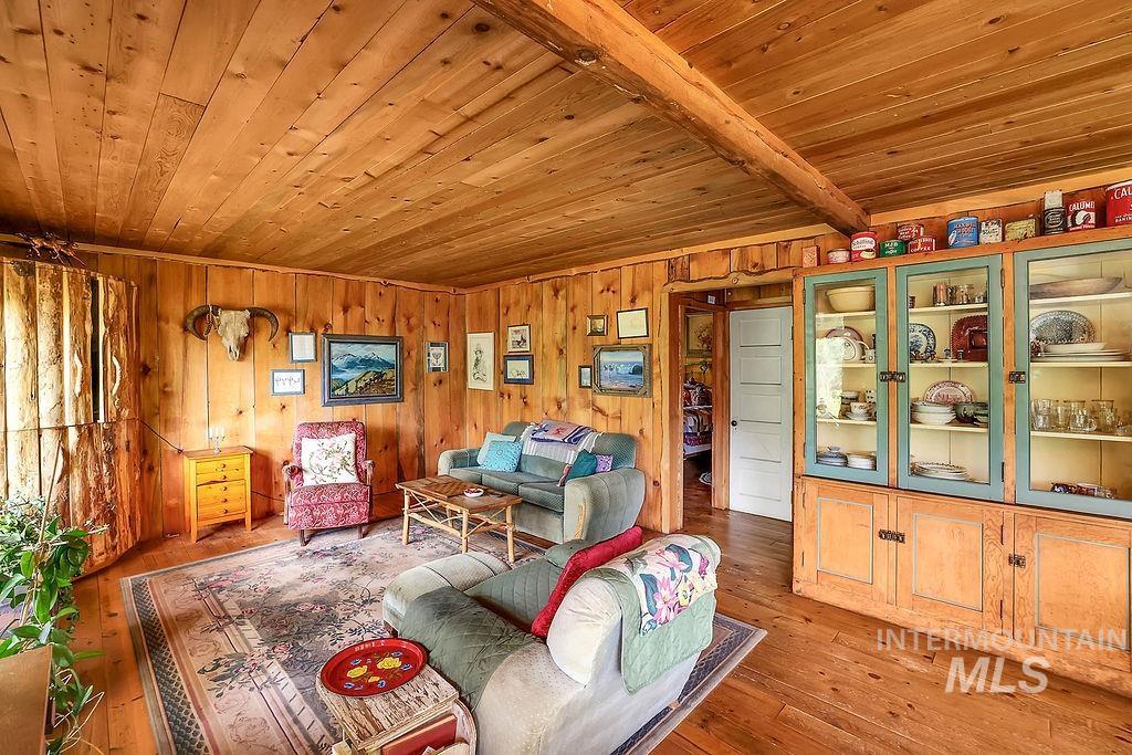 559 Kessler Creek Rd Property Photo 17