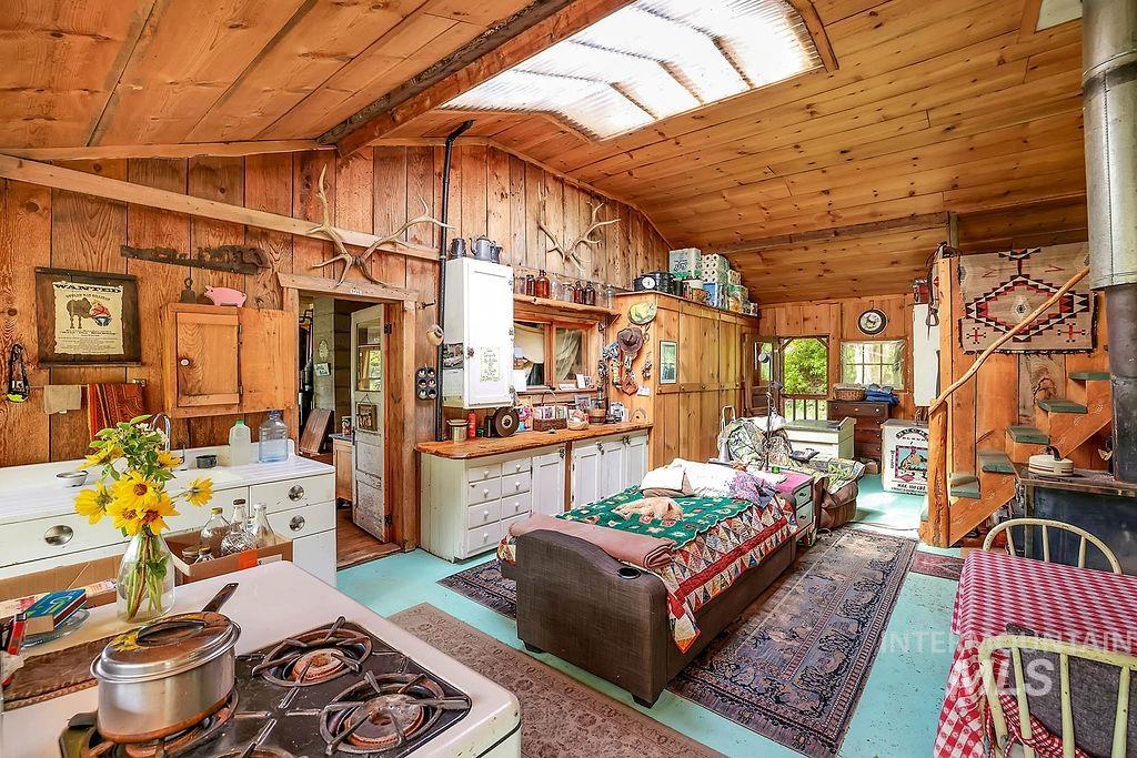 559 Kessler Creek Rd Property Photo 21