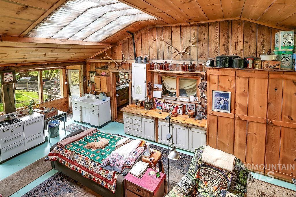 559 Kessler Creek Rd Property Photo 22