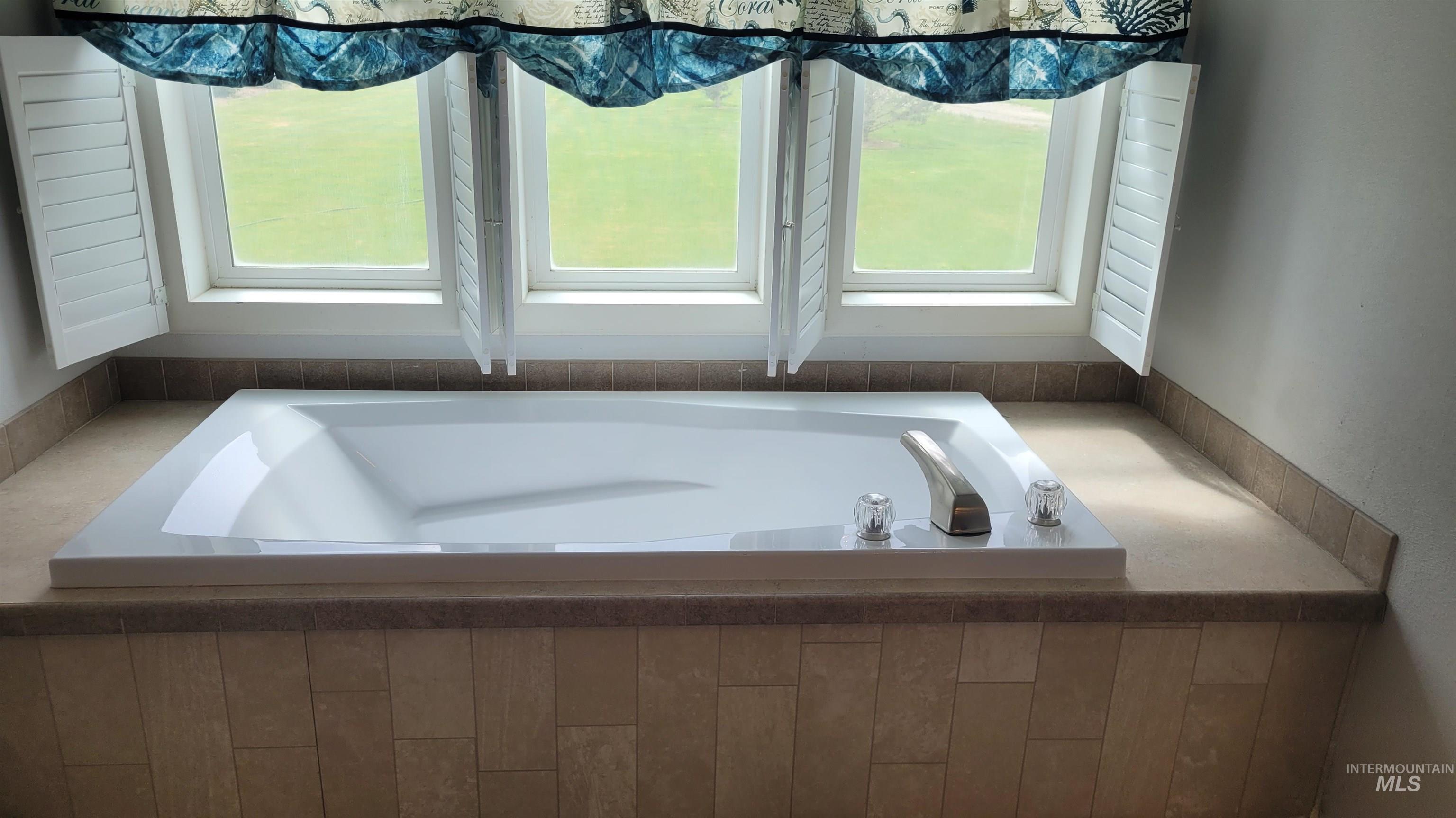 1455 S 2190 E Property Photo 6