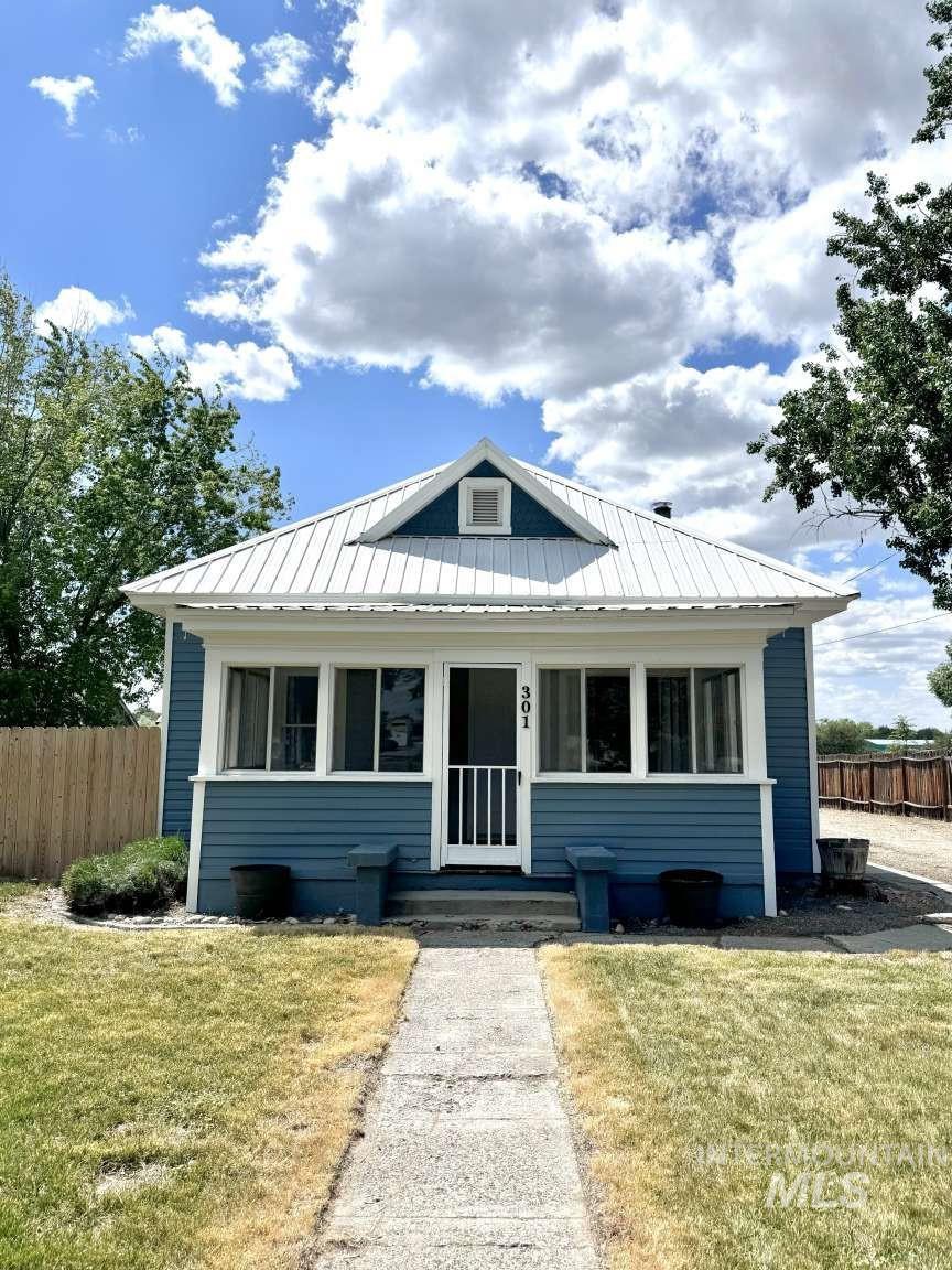 301 West Blvd