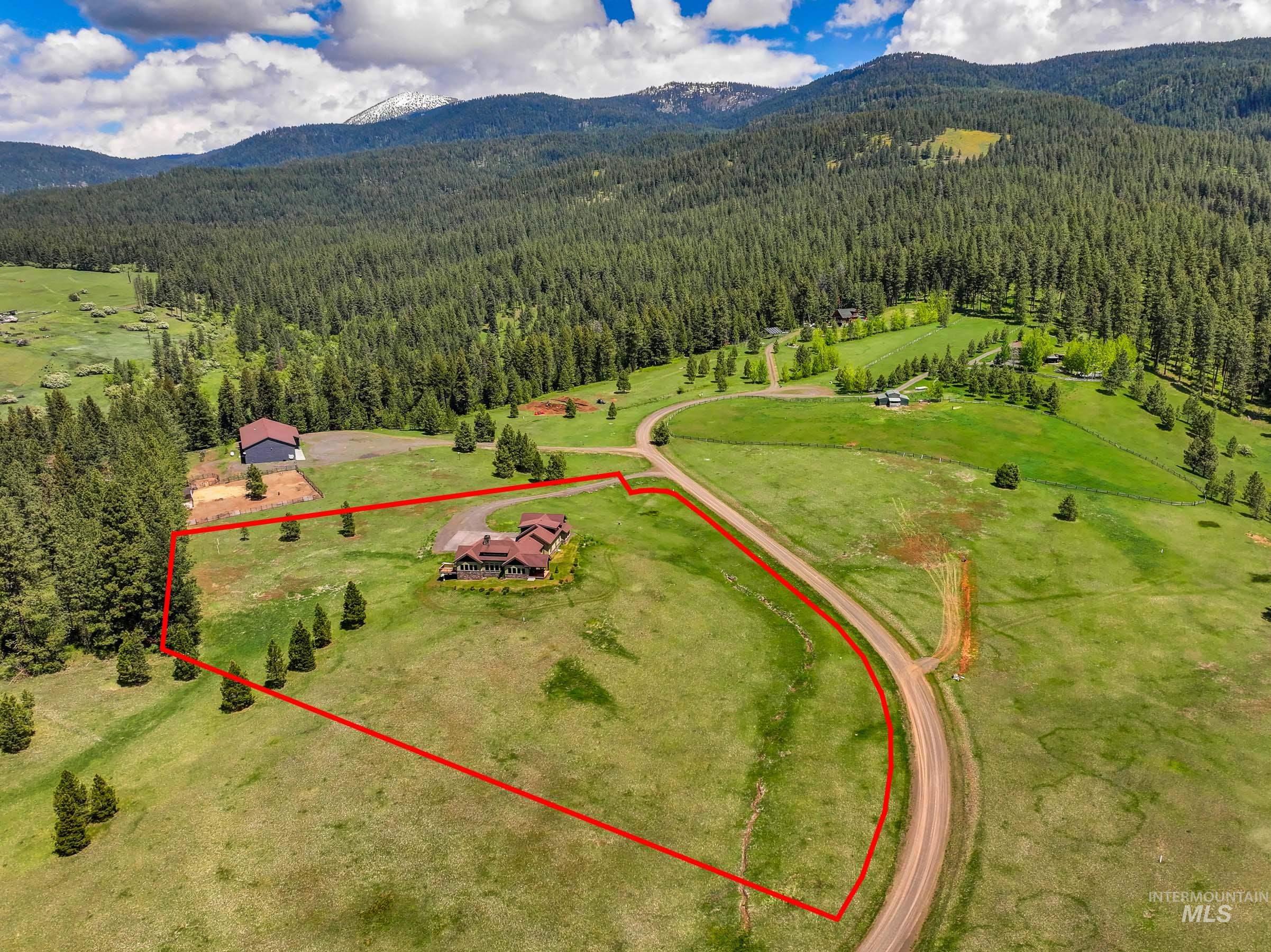 3306 Walking Horse Circle Property Photo 2