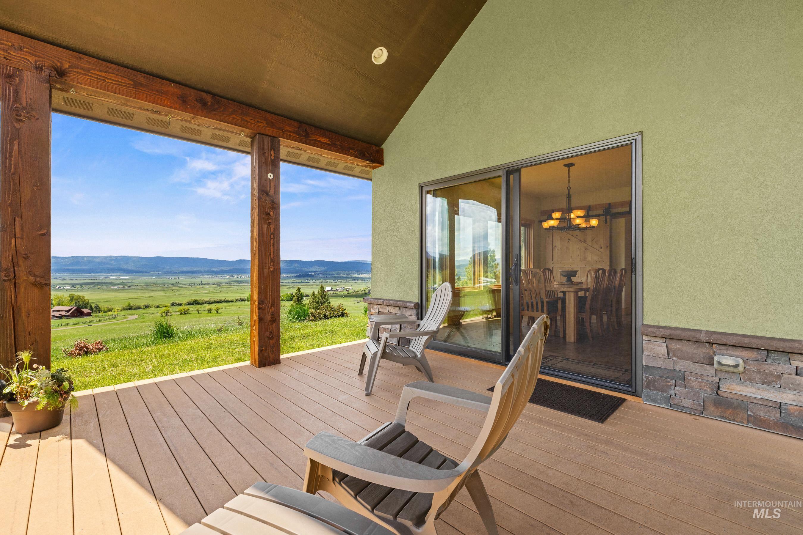 3306 Walking Horse Circle Property Photo 14